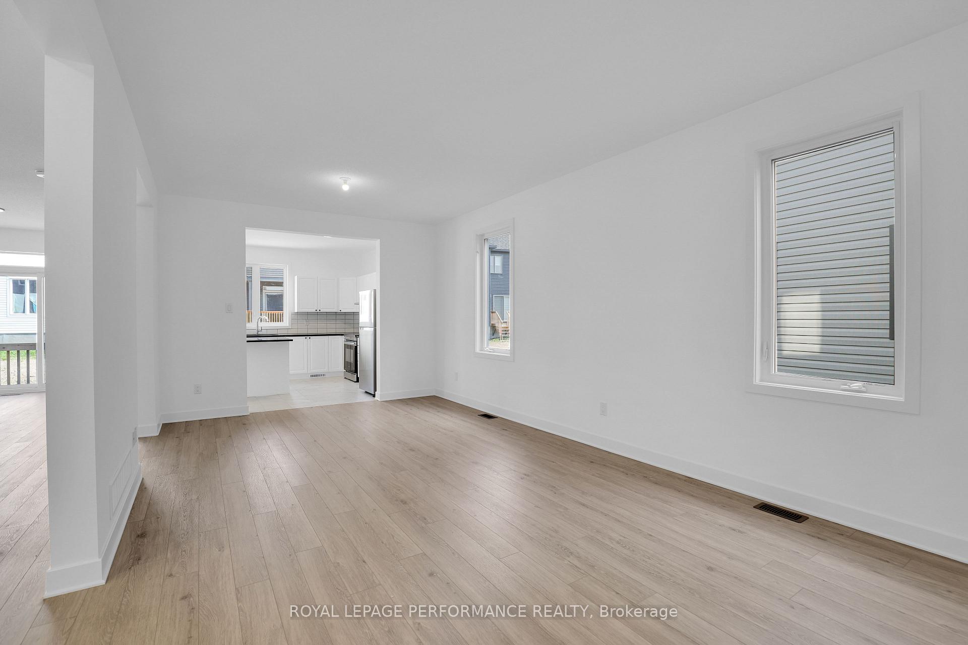 Photo 8 of 918 Omagaki Way, Ottawa, Blossom Park/Kemp Park/Findlay Creek — HOMEH