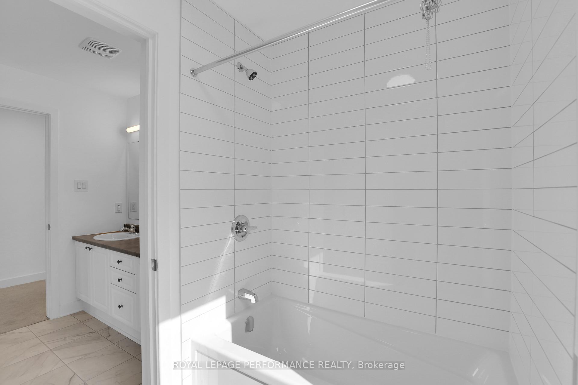 Photo 23 of 918 Omagaki Way, Ottawa, Blossom Park/Kemp Park/Findlay Creek — HOMEH