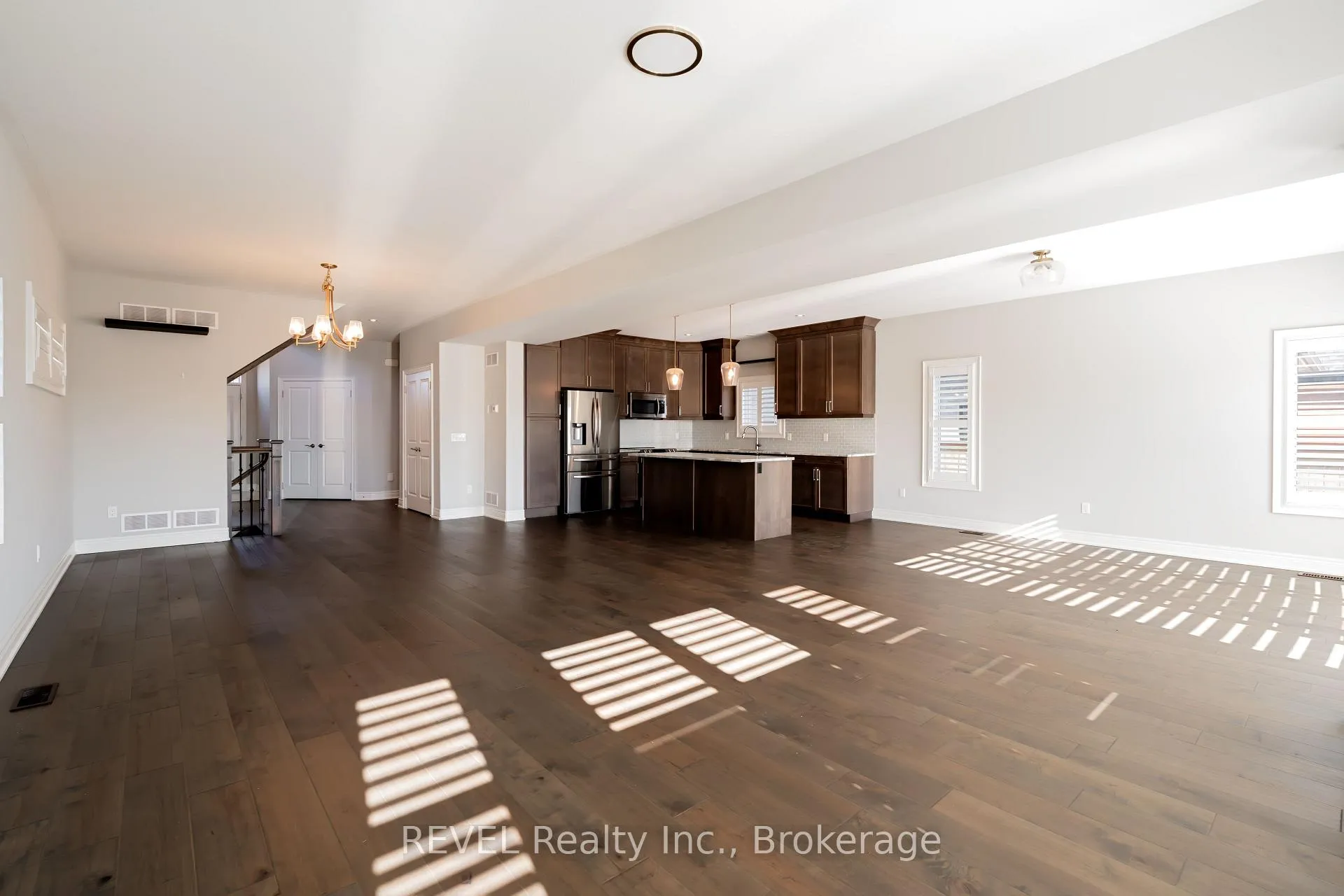 Photo 11 of 202 Viger Drive, Welland, Lincoln/Crowland — HOMEH