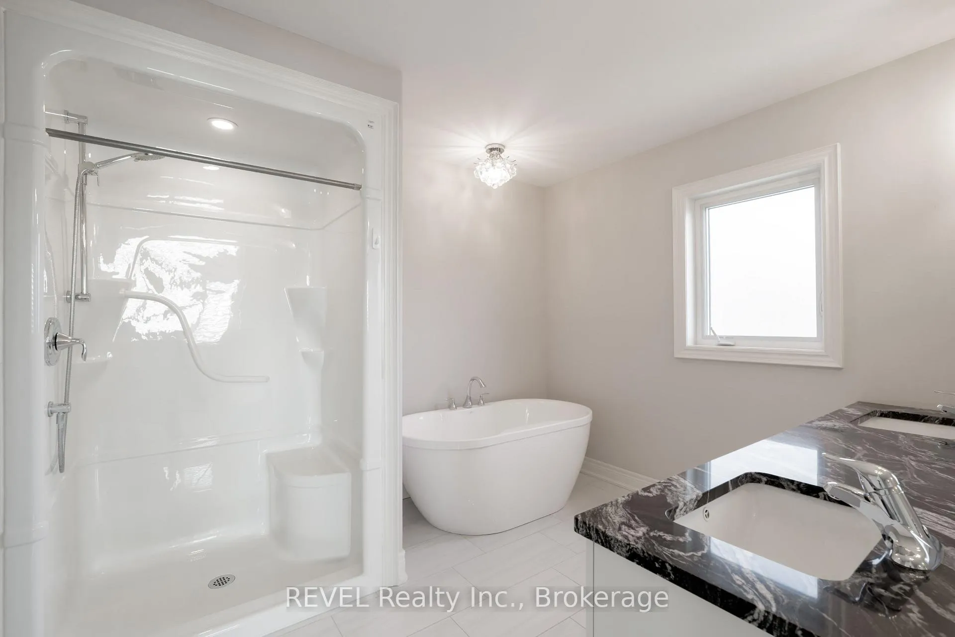 Photo 23 of 202 Viger Drive, Welland, Lincoln/Crowland — HOMEH
