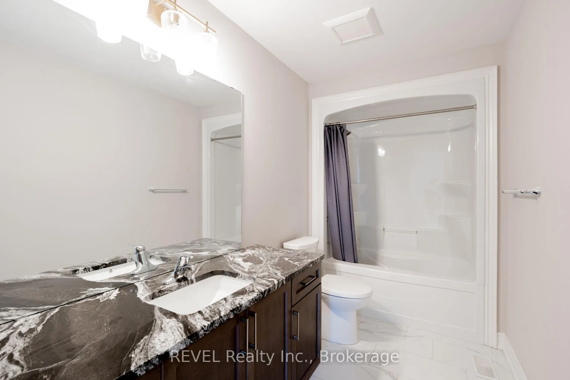 Photo 25 of 202 Viger Drive, Welland, Lincoln/Crowland — HOMEH