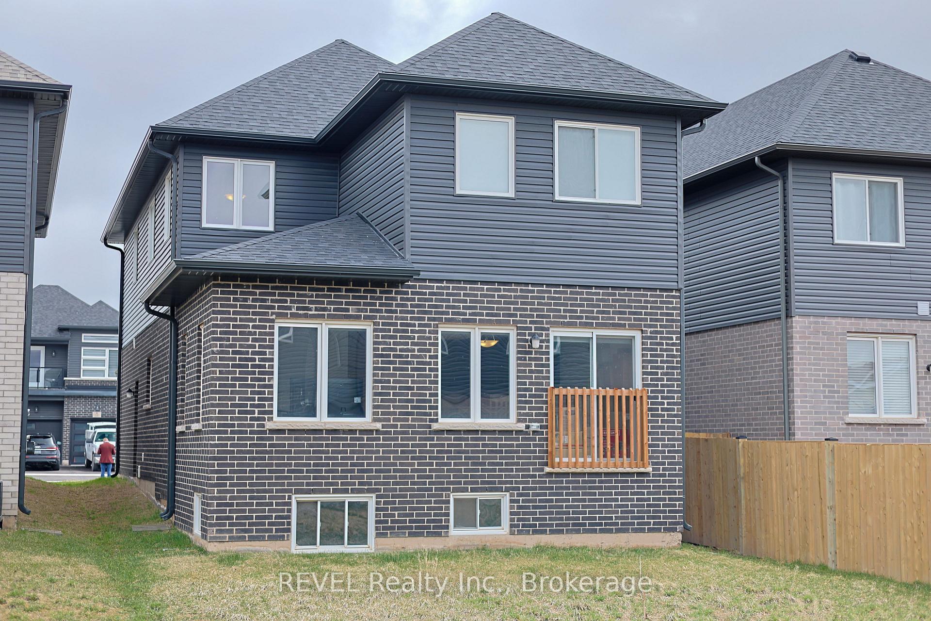Photo 3 of 16 Mclaughlin Street, Welland, Lincoln/Crowland — HOMEH