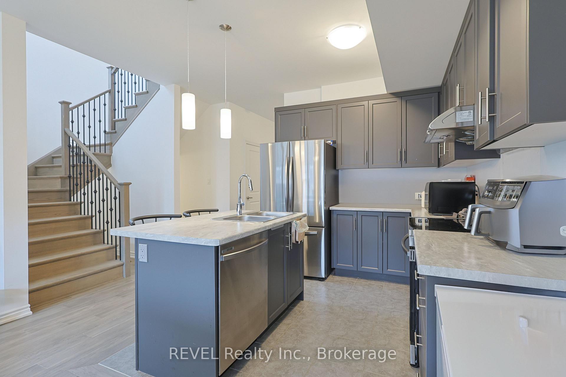 Photo 10 of 16 Mclaughlin Street, Welland, Lincoln/Crowland — HOMEH