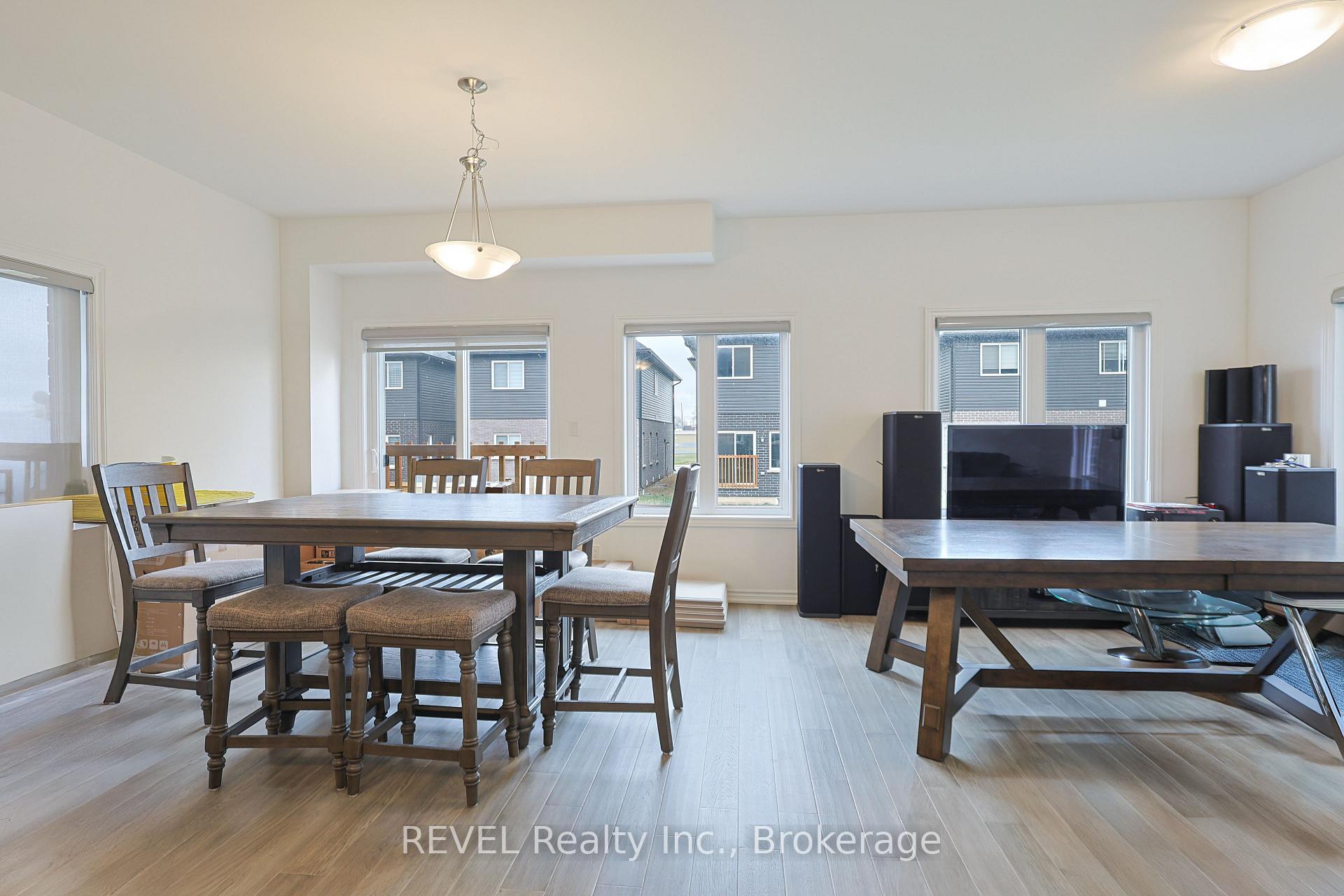 Photo 11 of 16 Mclaughlin Street, Welland, Lincoln/Crowland — HOMEH