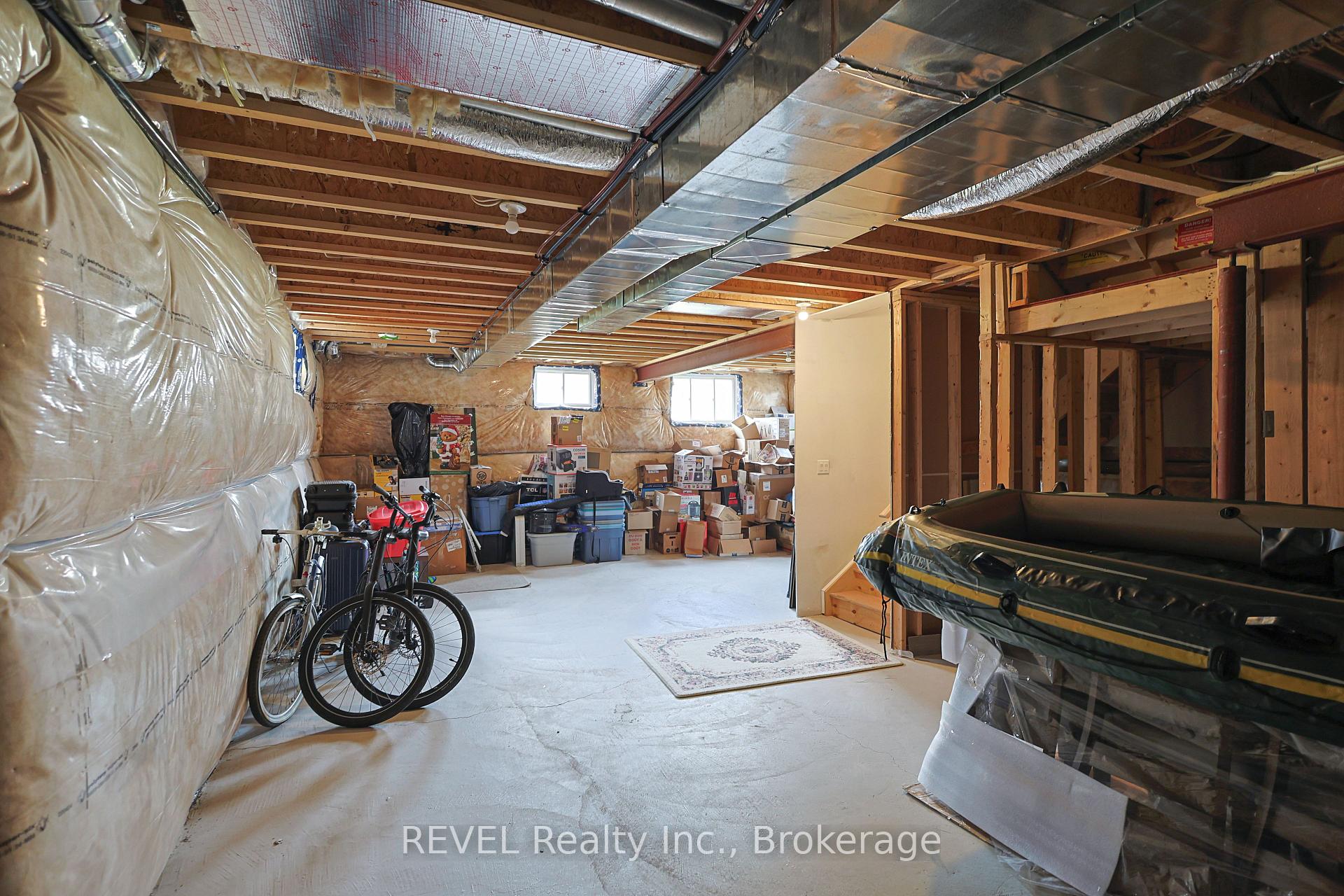 Photo 28 of 16 Mclaughlin Street, Welland, Lincoln/Crowland — HOMEH