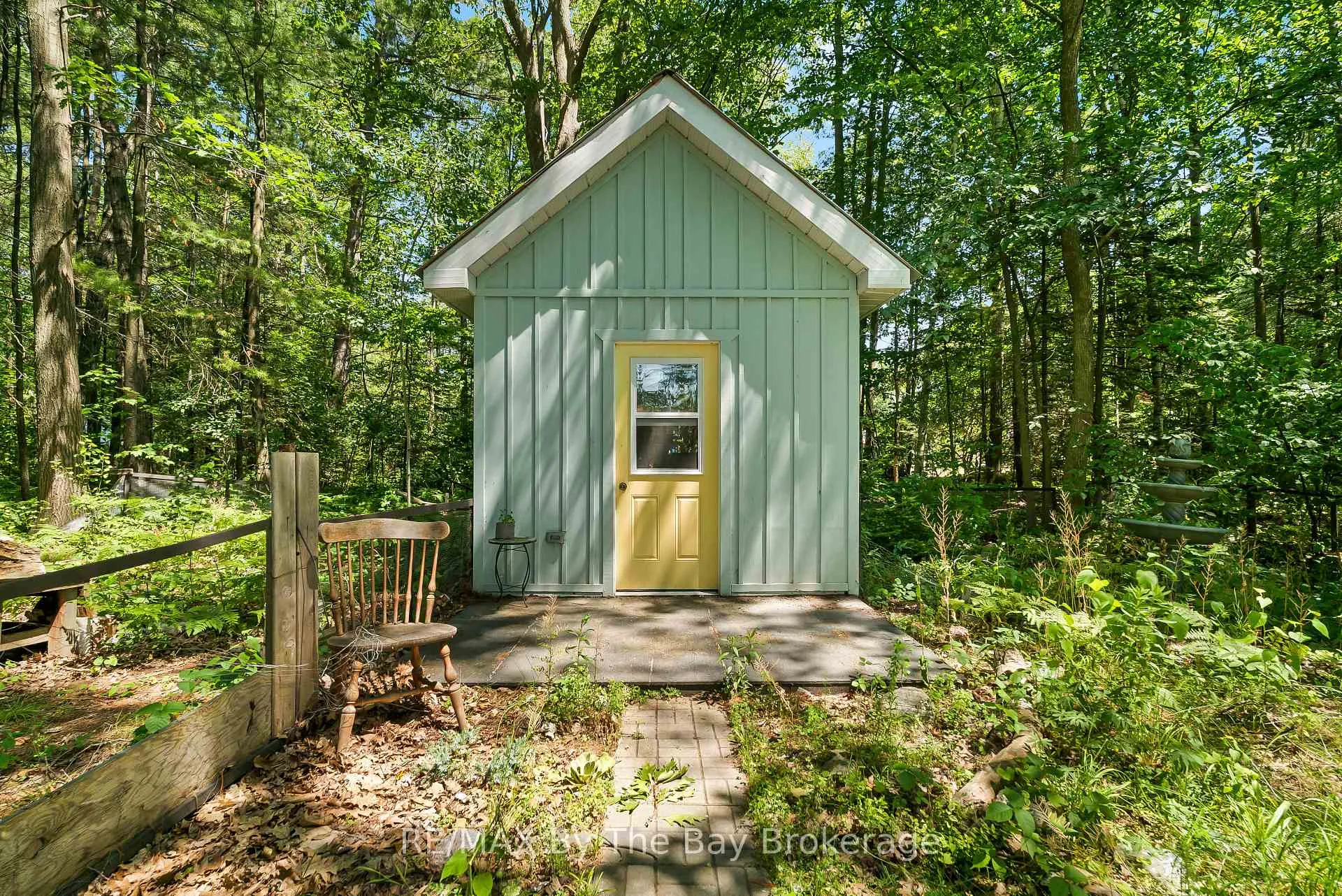 Photo 35 of 11 39th Street S, Wasaga Beach — HOMEH