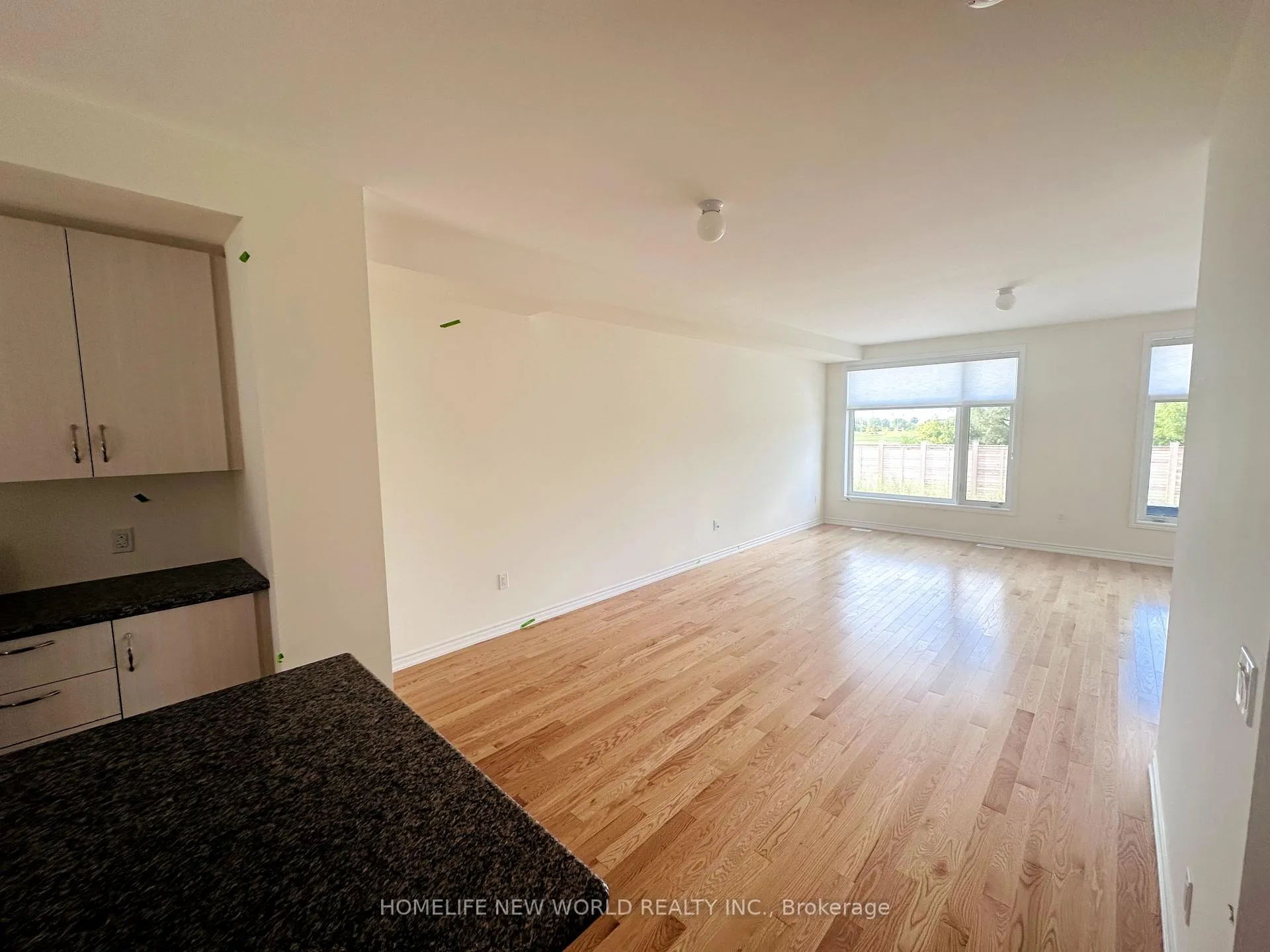 Photo 6 of 33 Drainie Street, Vaughan, Elder Mills — HOMEH