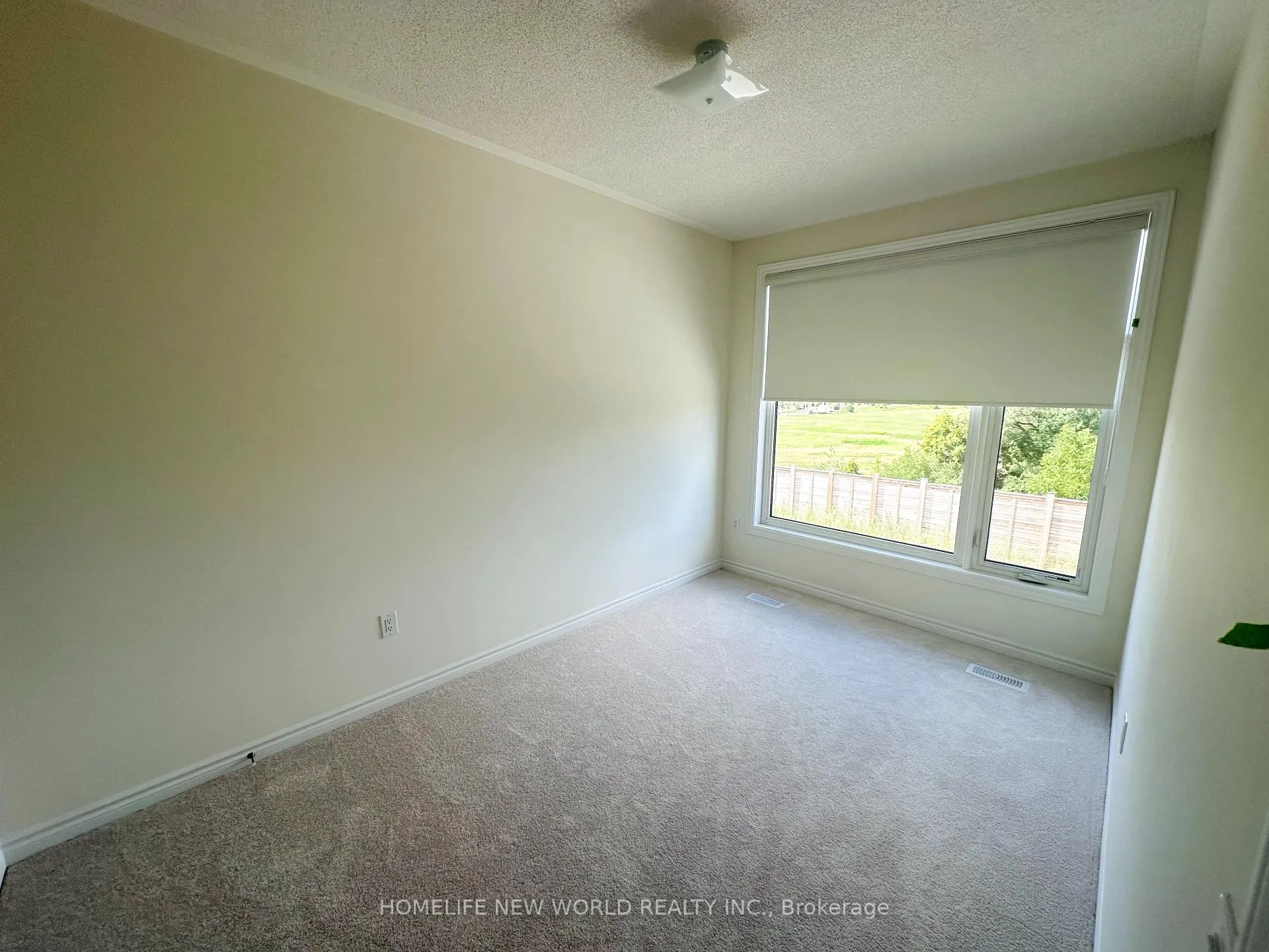 Photo 13 of 33 Drainie Street, Vaughan, Elder Mills — HOMEH