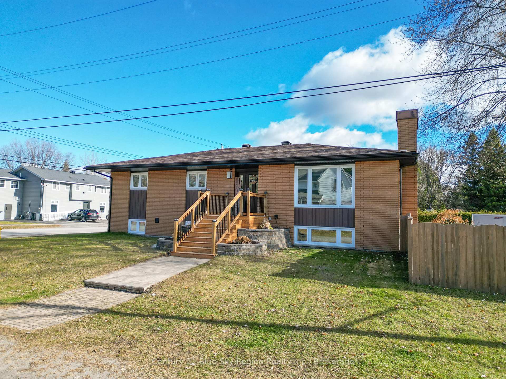 Photo 36 of 280 Arthur Street, West Nipissing, Sturgeon Falls — HOMEH