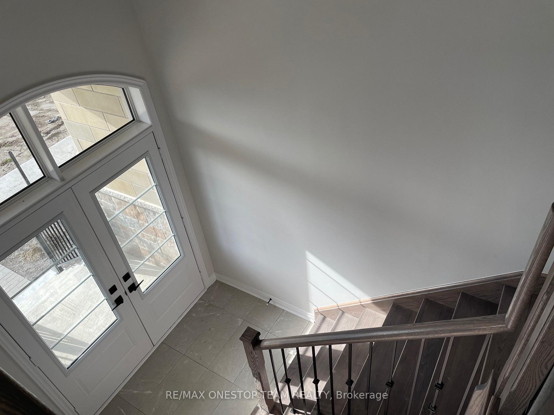 Photo 3 of 33 Babington Gate, Vaughan, Patterson — HOMEH