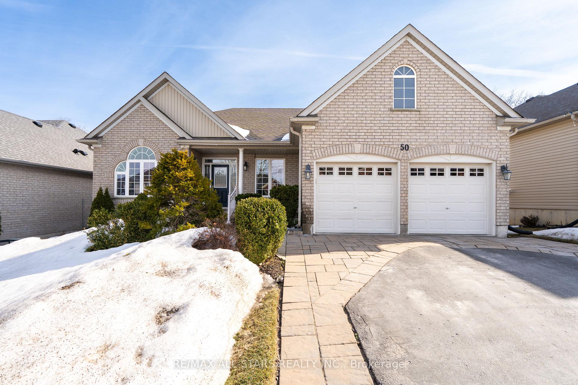 Photo 1 of 50 Oakside Drive, Uxbridge — HOMEH