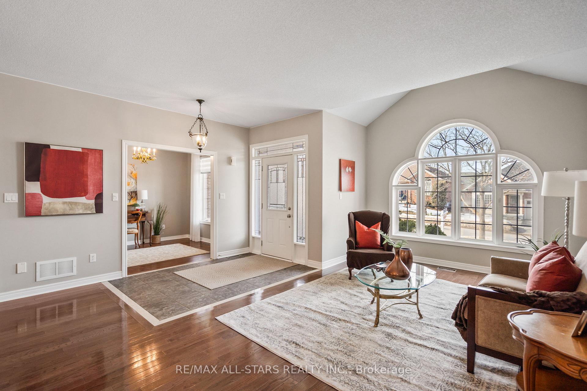 Photo 5 of 50 Oakside Drive, Uxbridge — HOMEH