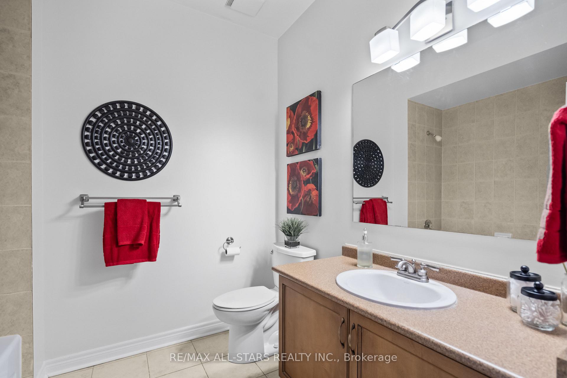 Photo 28 of 50 Oakside Drive, Uxbridge — HOMEH