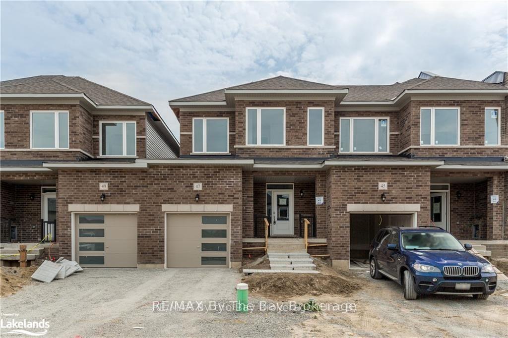 Photo 1 of 47 Lisa Street, Wasaga Beach — HOMEH