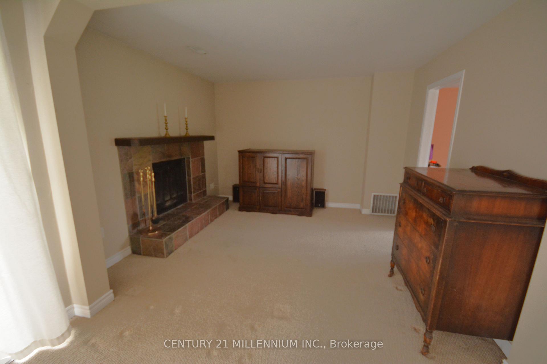 Photo 9 of 107 Old Mosley Street, Wasaga Beach — HOMEH