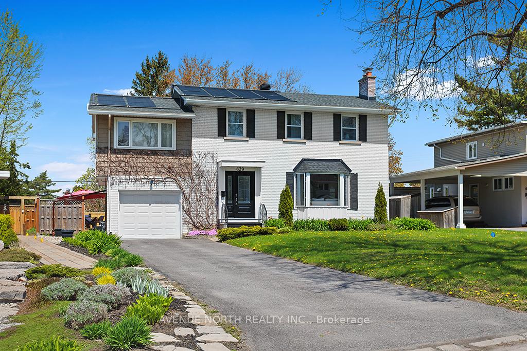 Front of 639 Chadburn Avenue