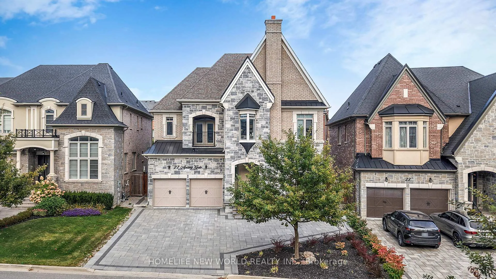 Photo 3 of 27 Apiary Gate, Vaughan, Maple — HOMEH