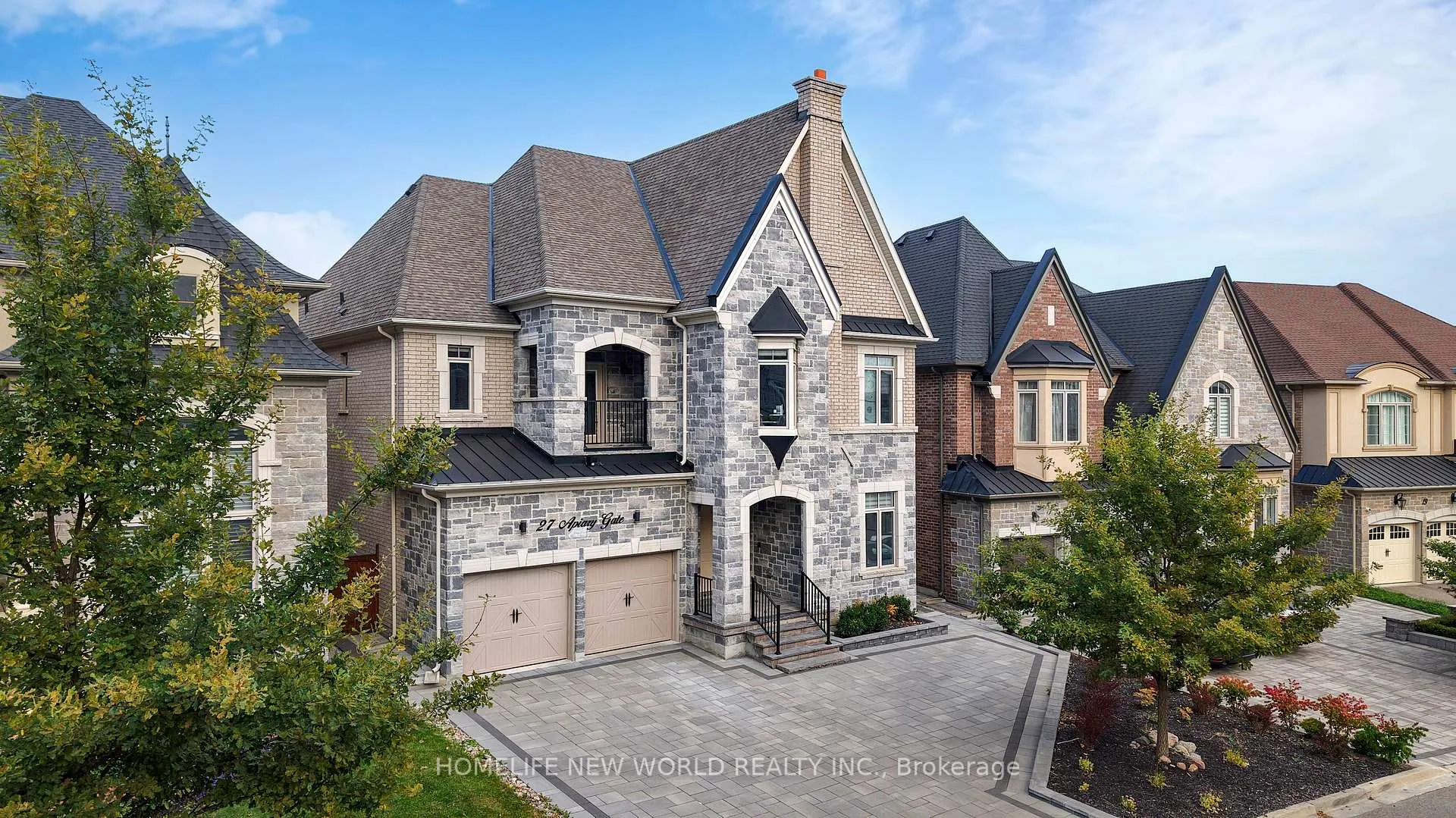 Photo 5 of 27 Apiary Gate, Vaughan, Maple — HOMEH