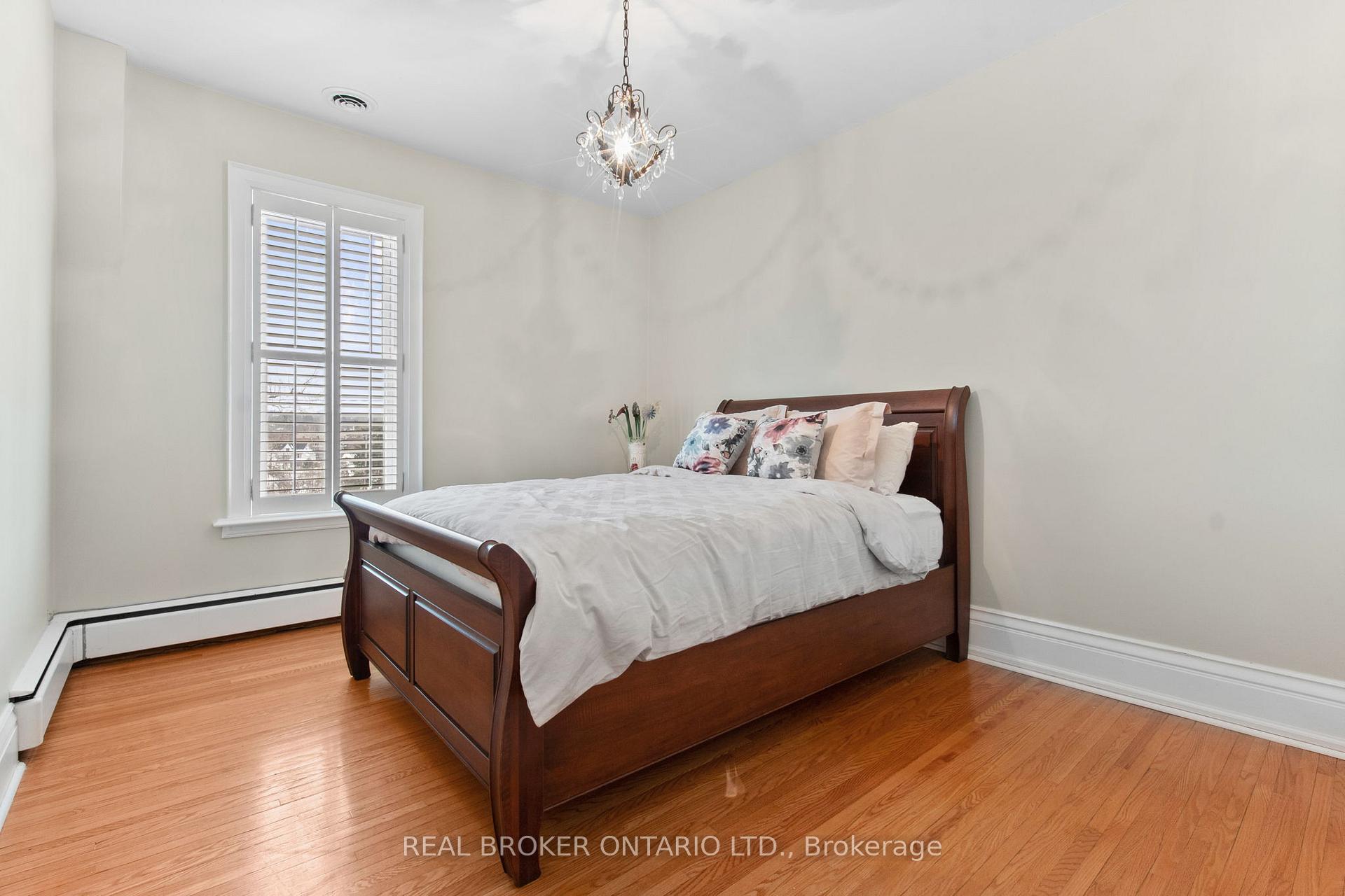 Photo 34 of 49 First Avenue, Uxbridge — HOMEH