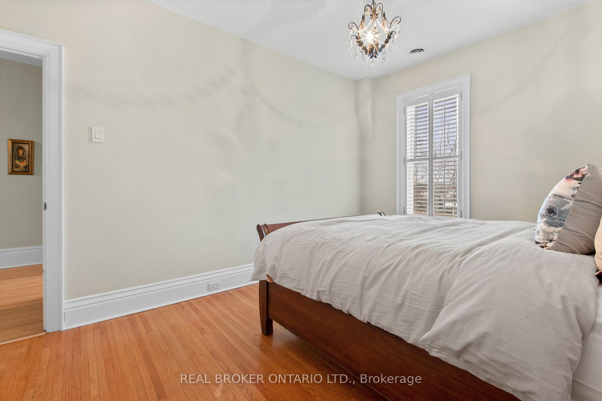 Photo 35 of 49 First Avenue, Uxbridge — HOMEH