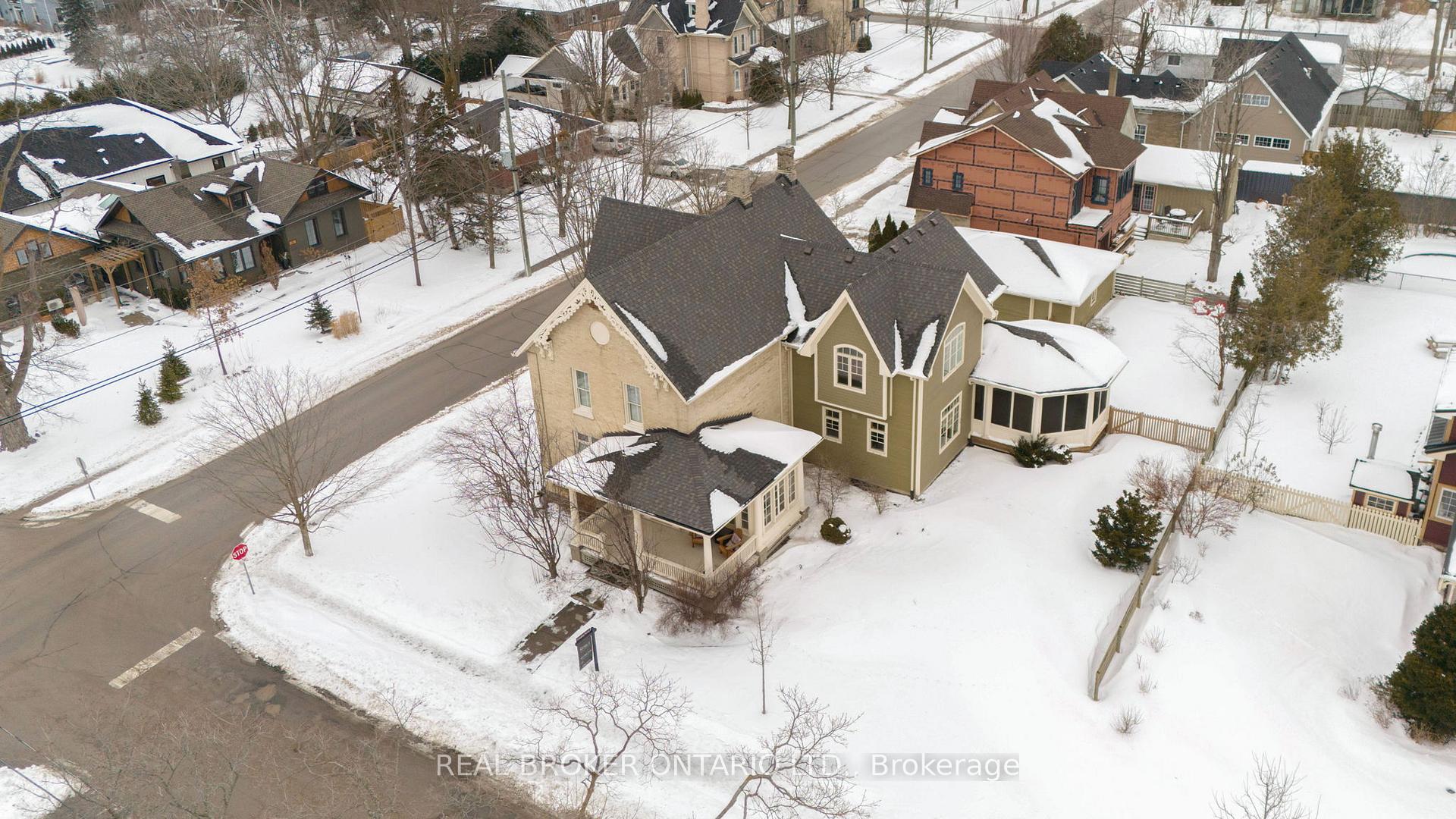 Photo 43 of 49 First Avenue, Uxbridge — HOMEH