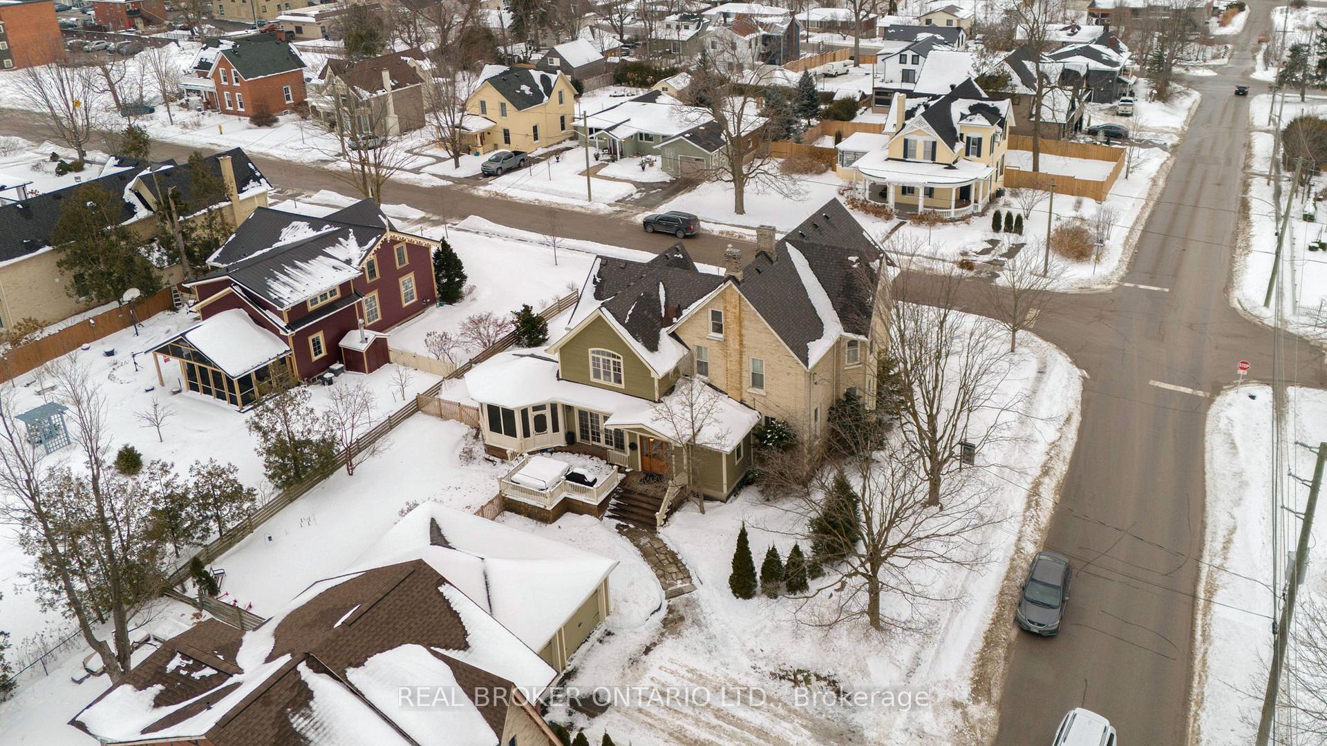 Photo 45 of 49 First Avenue, Uxbridge — HOMEH
