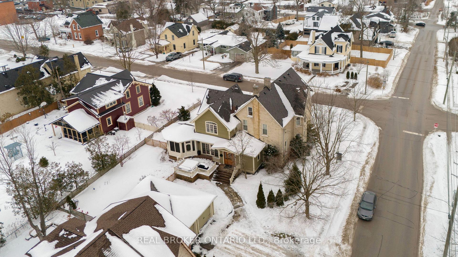 Photo 46 of 49 First Avenue, Uxbridge — HOMEH