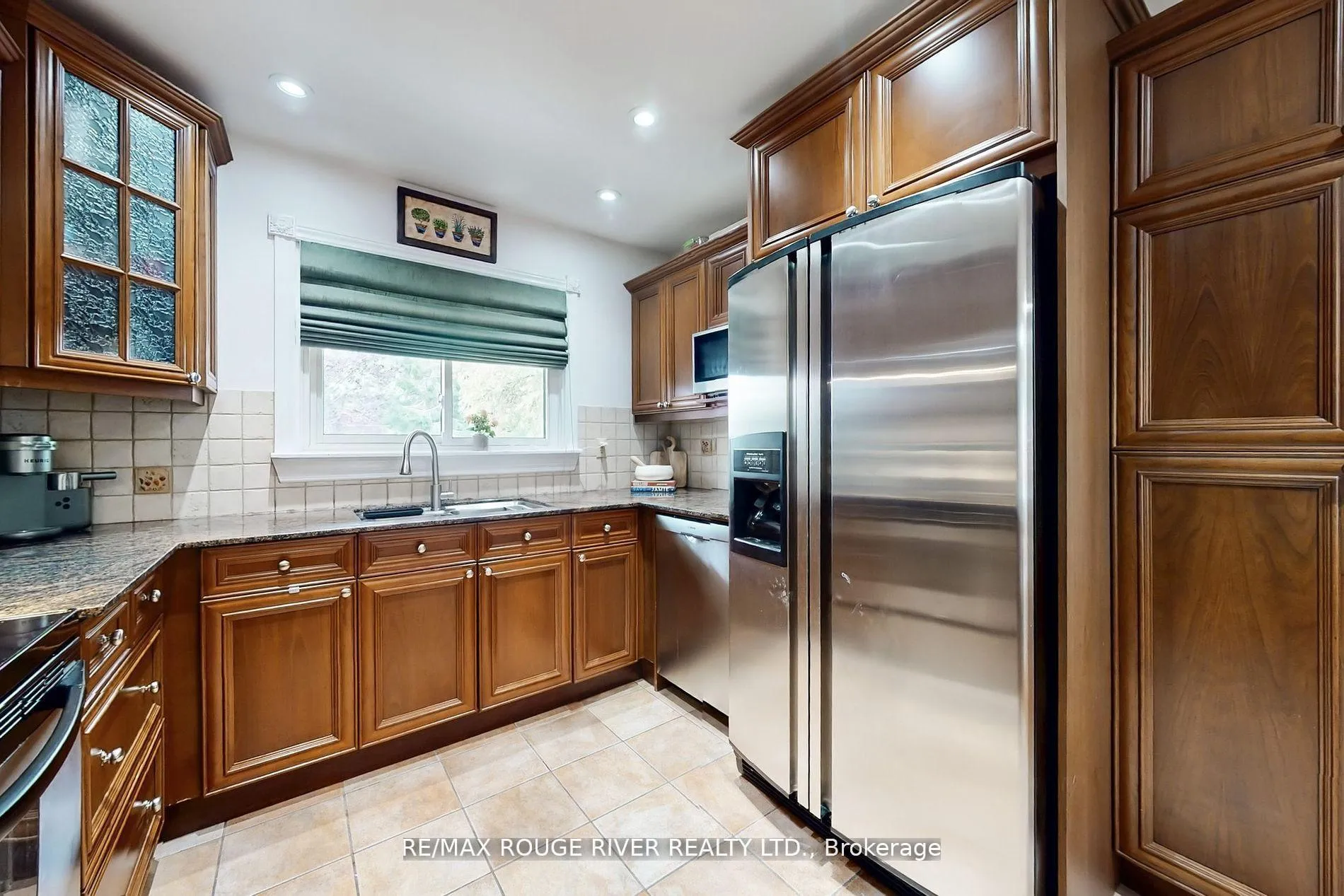 Photo 9 of 817 Finley Avenue, Ajax, South West — HOMEH
