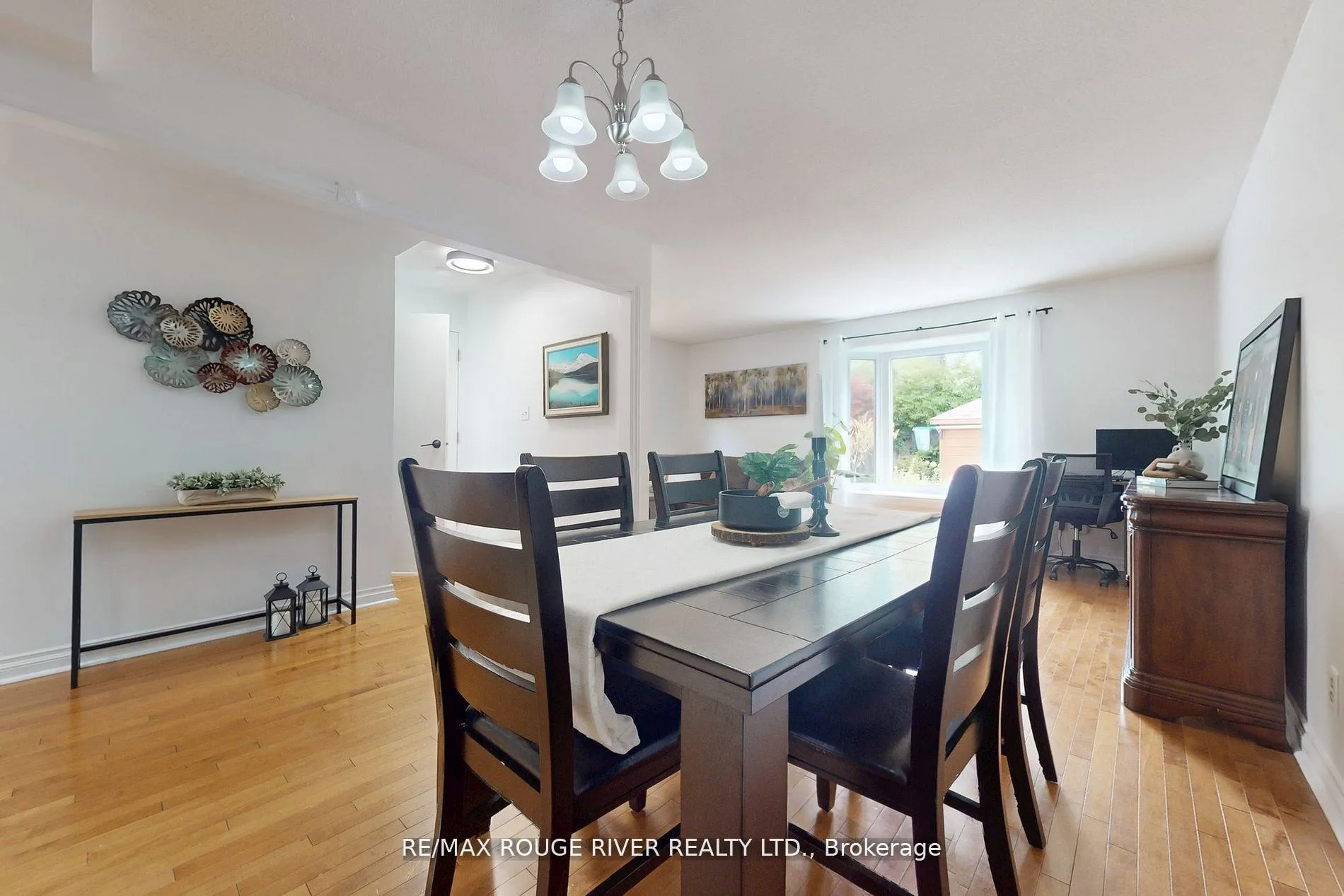 Photo 13 of 817 Finley Avenue, Ajax, South West — HOMEH