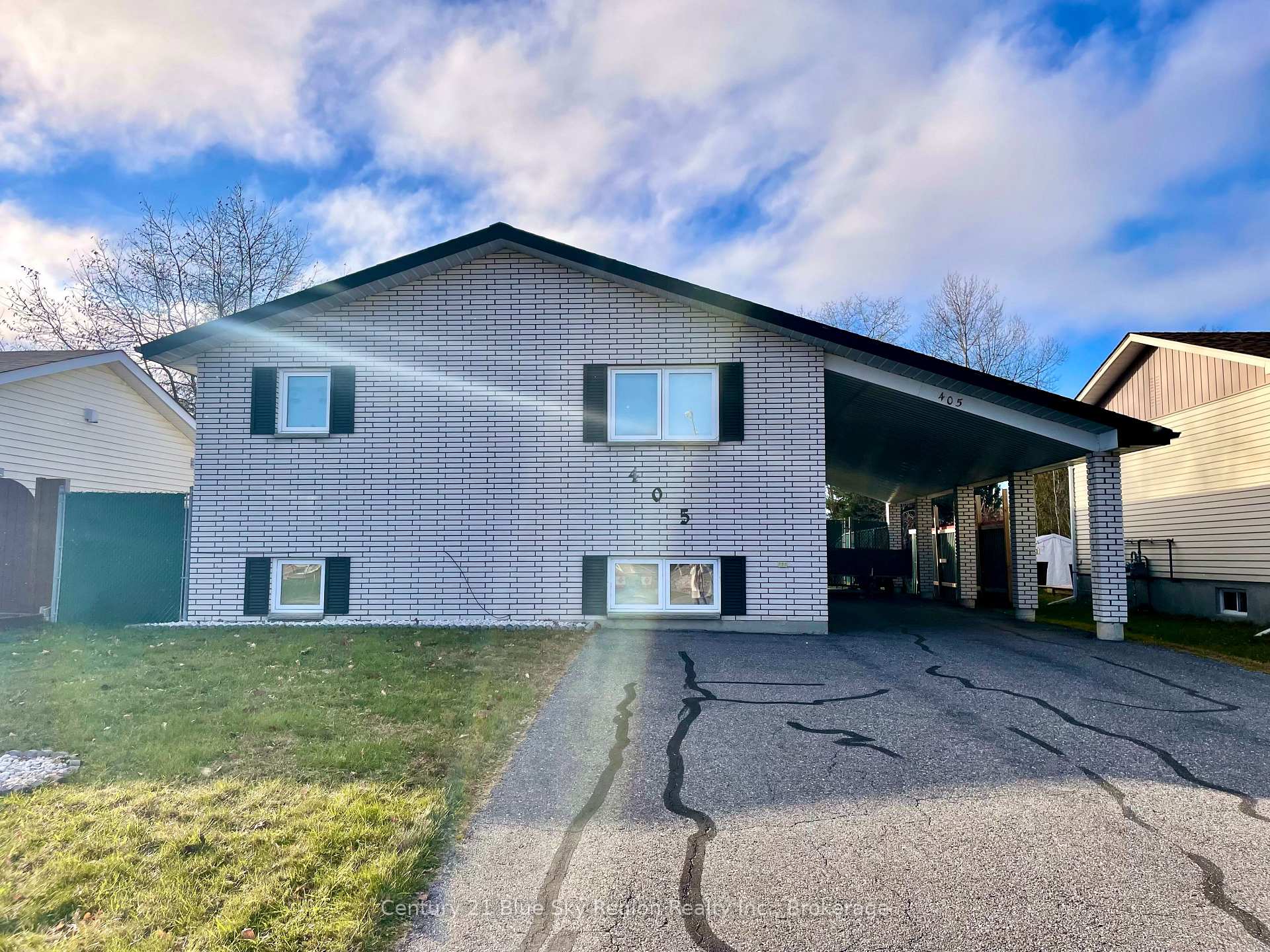 Photo 2 of 405 Mageau Street, West Nipissing, Sturgeon Falls — HOMEH