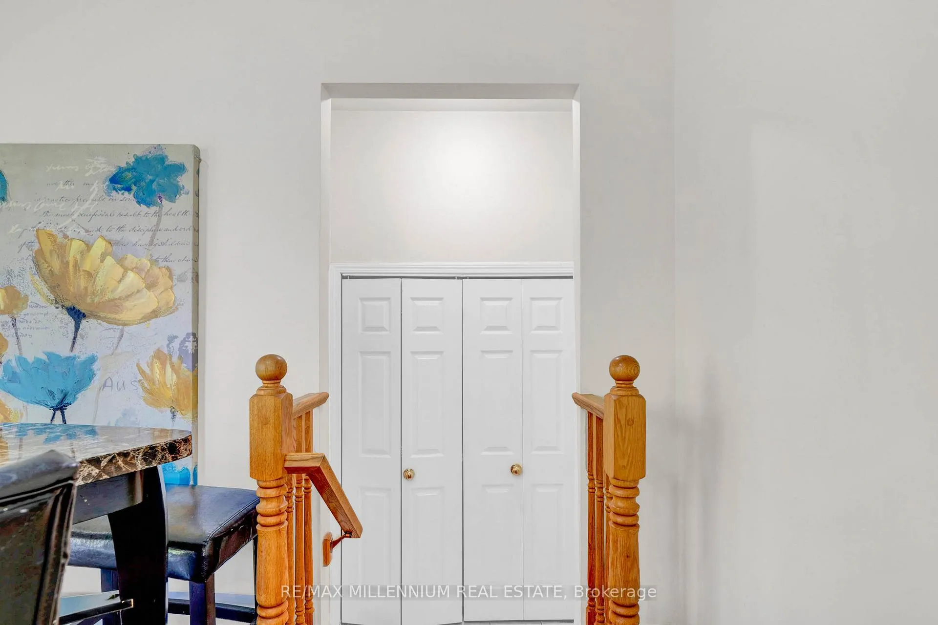 Photo 15 of 10 Mainland Crescent E, Vaughan, Vellore Village — HOMEH