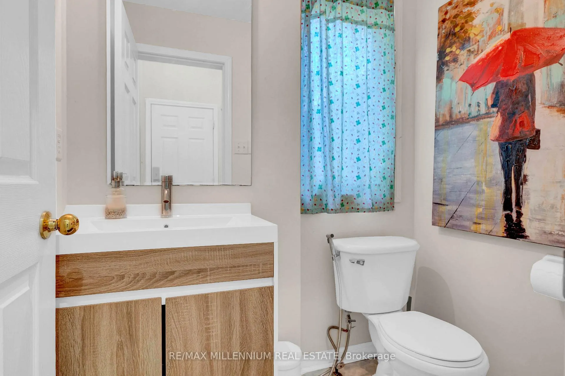 Photo 16 of 10 Mainland Crescent E, Vaughan, Vellore Village — HOMEH