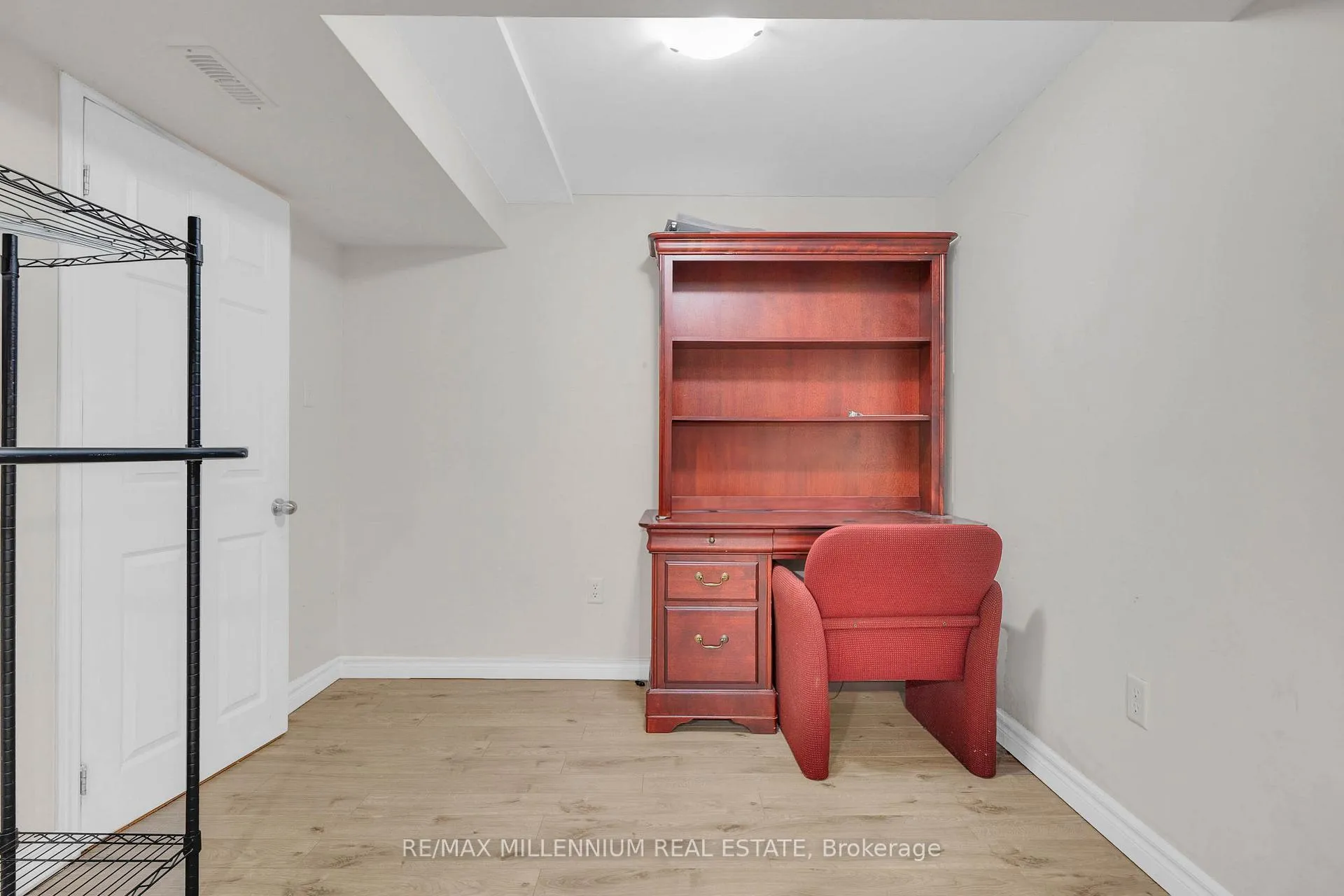 Photo 35 of 10 Mainland Crescent E, Vaughan, Vellore Village — HOMEH