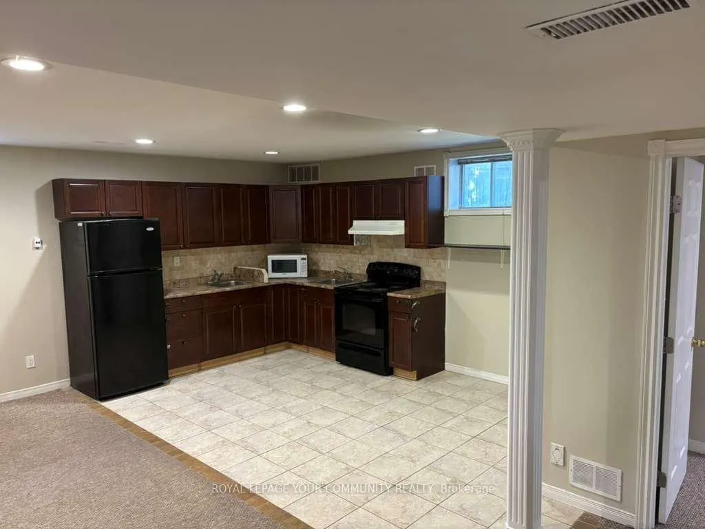 Photo 3 of Unit #Basement, 27 Michael Court, Vaughan, Crestwood-Springfarm-Yorkhill — HOMEH