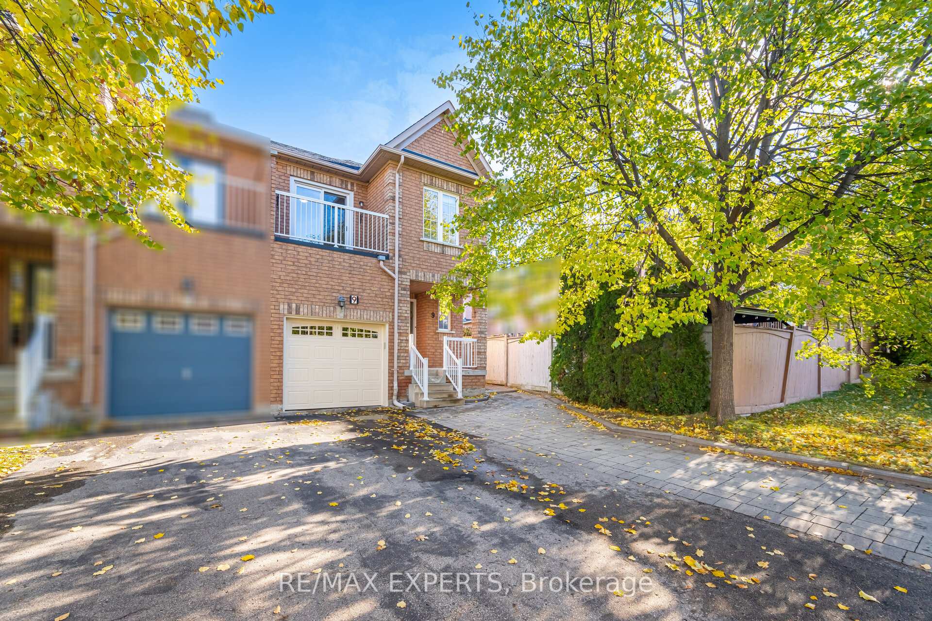 Photo 2 of 9 Marathon Avenue, Vaughan, Patterson — HOMEH