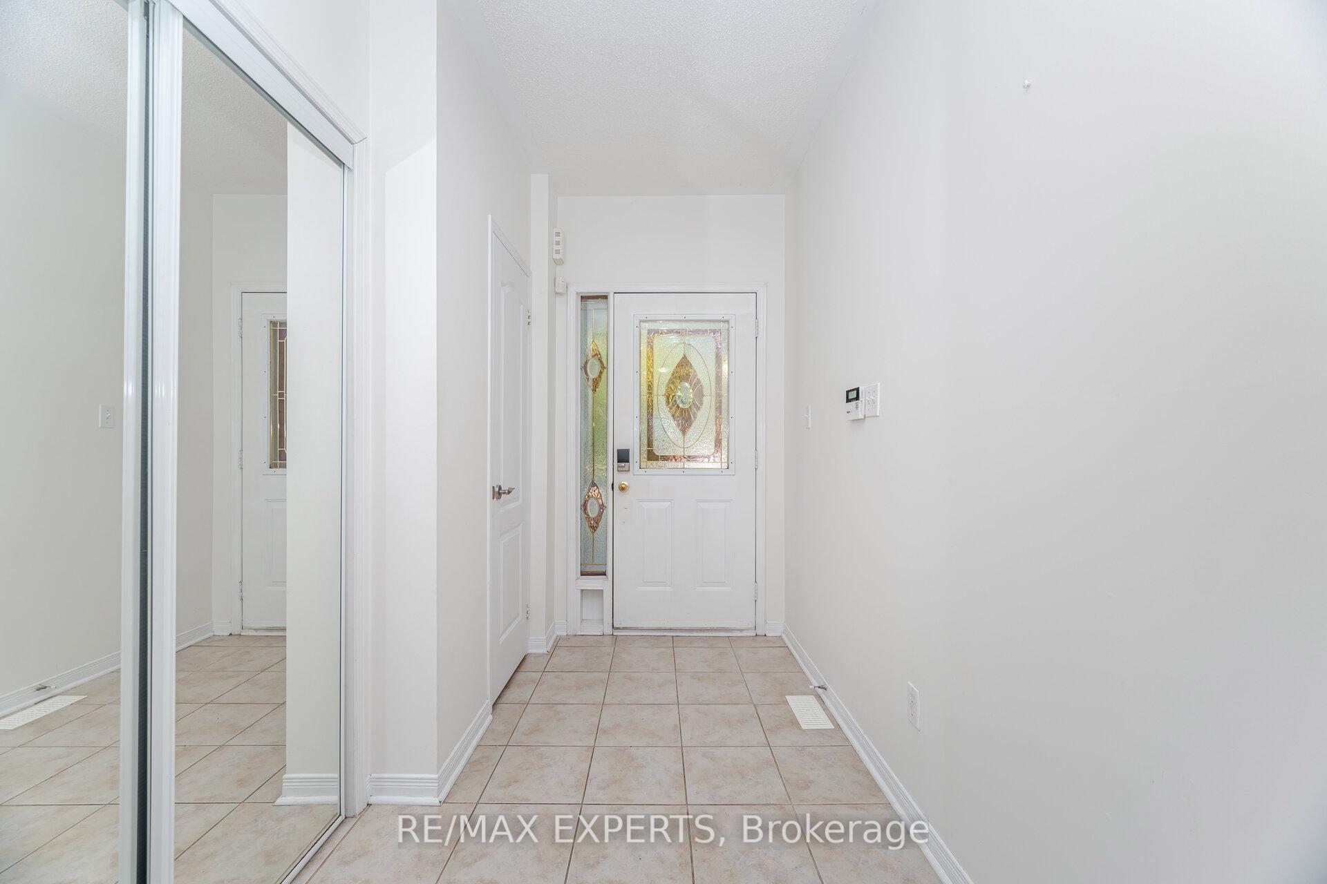 Photo 6 of 9 Marathon Avenue, Vaughan, Patterson — HOMEH