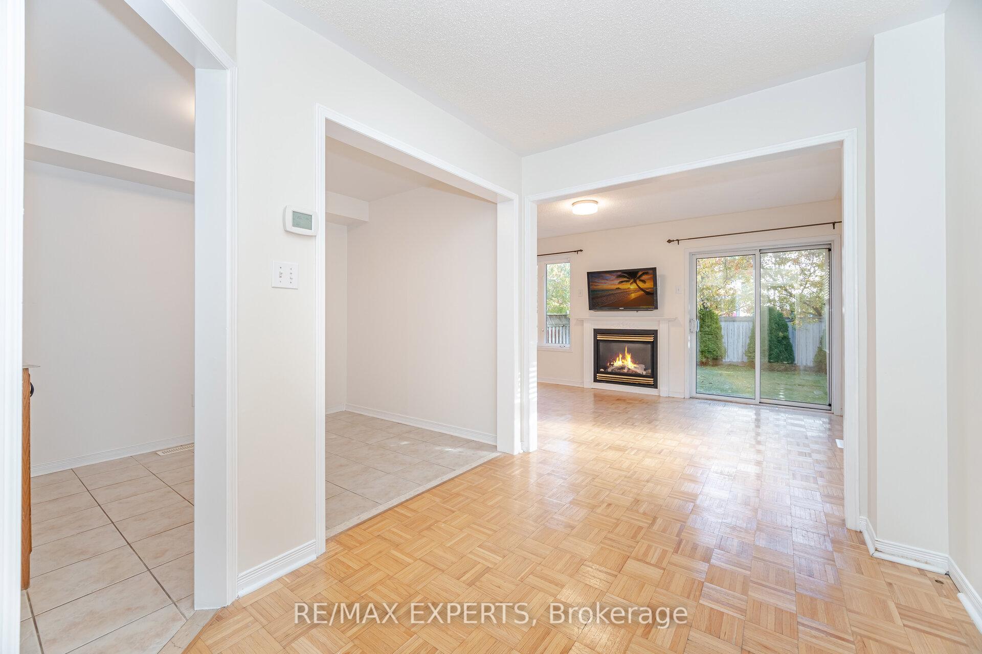 Photo 15 of 9 Marathon Avenue, Vaughan, Patterson — HOMEH