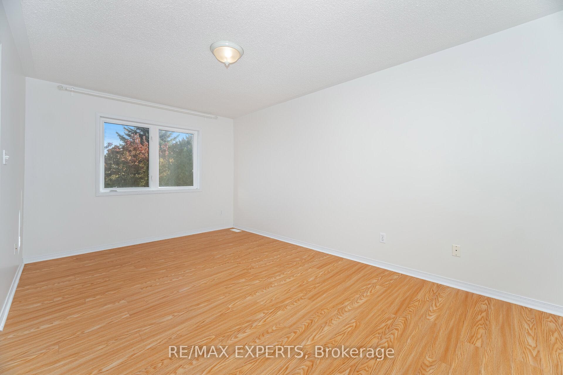 Photo 23 of 9 Marathon Avenue, Vaughan, Patterson — HOMEH