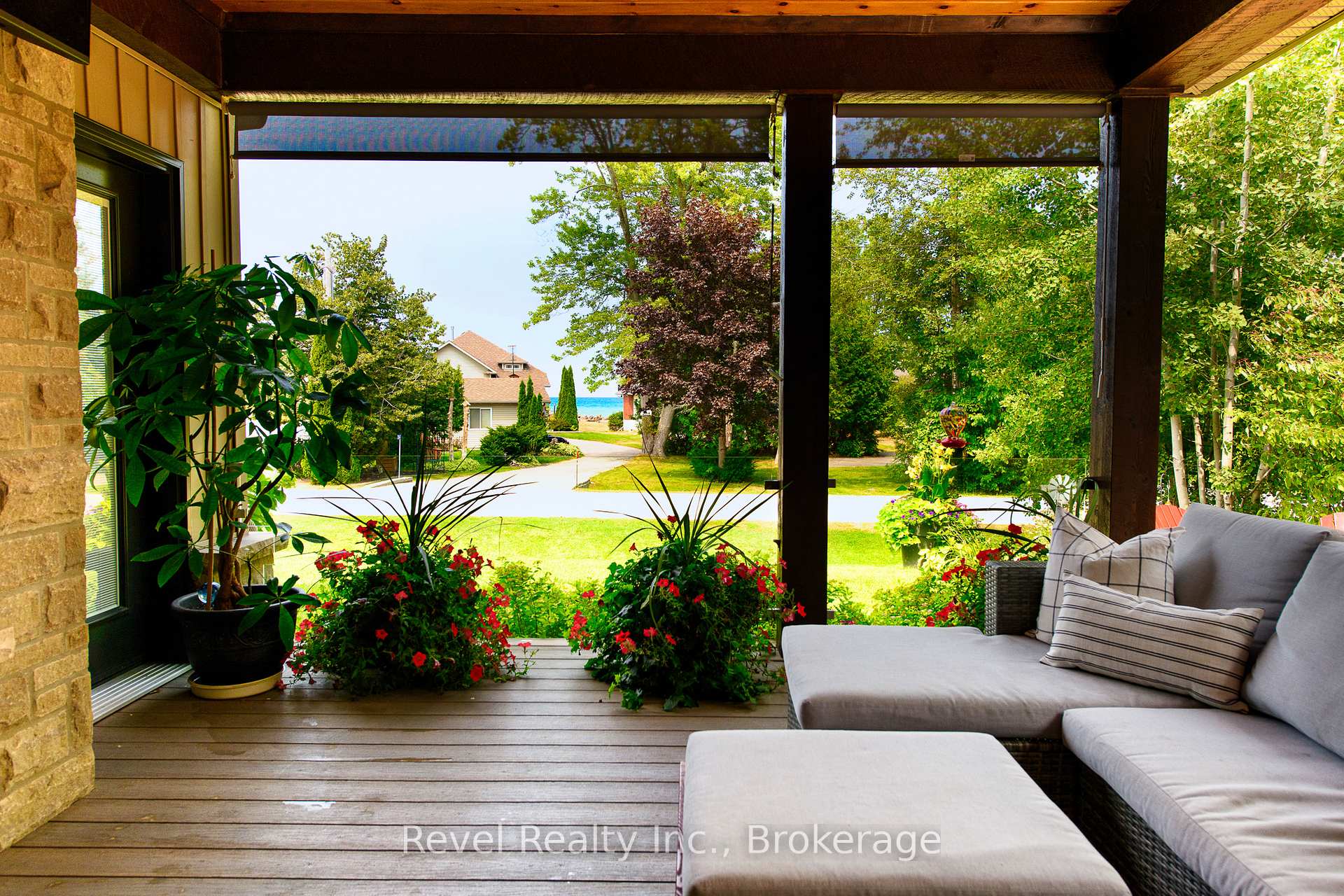 Photo 3 of 2165 Shore Lane, Wasaga Beach — HOMEH