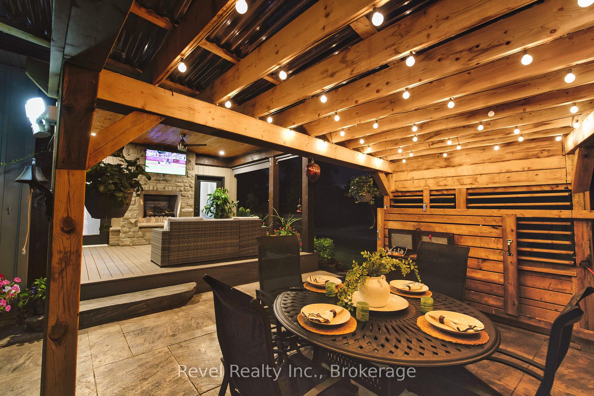 Photo 4 of 2165 Shore Lane, Wasaga Beach — HOMEH