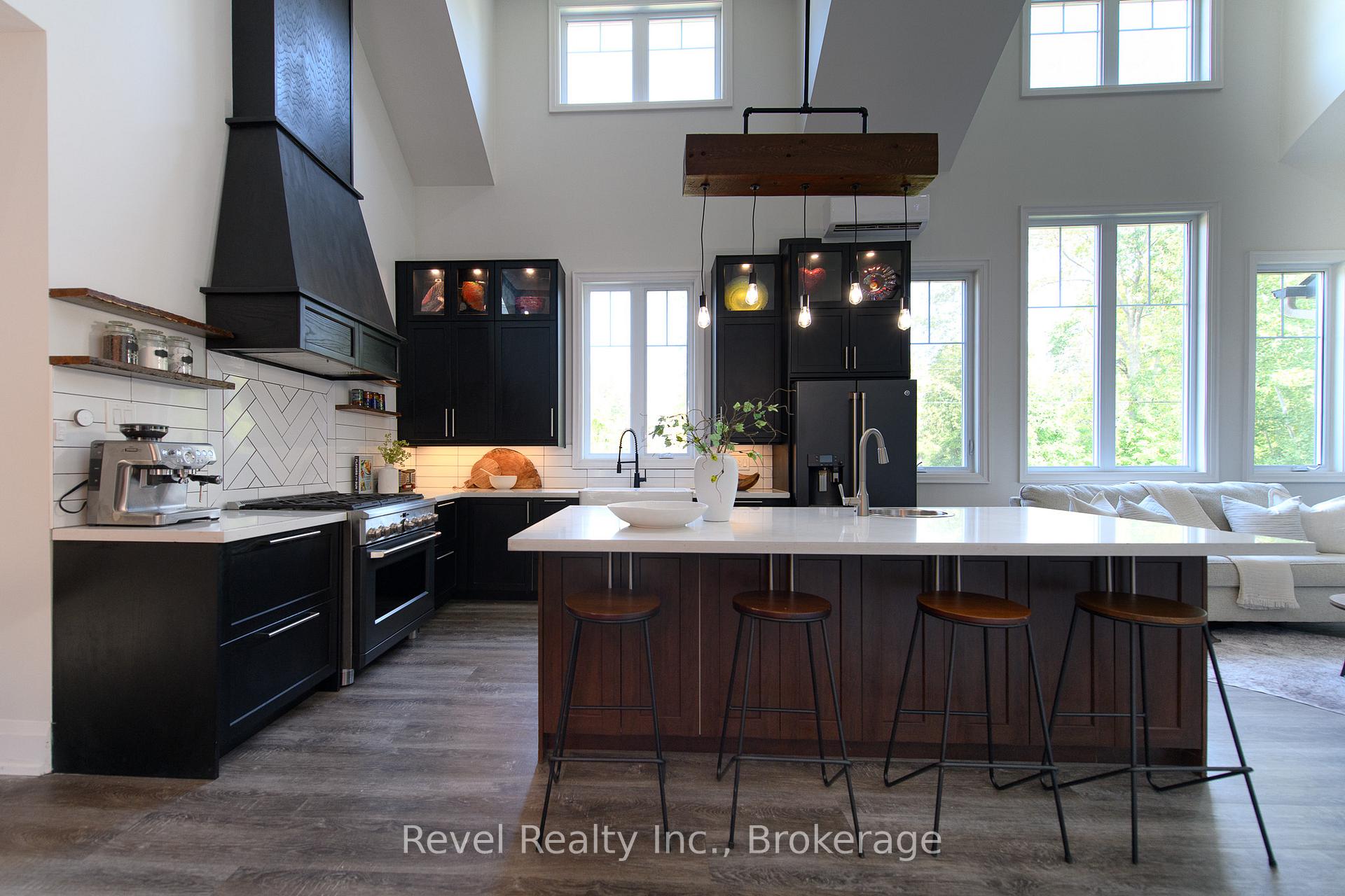 Photo 6 of 2165 Shore Lane, Wasaga Beach — HOMEH
