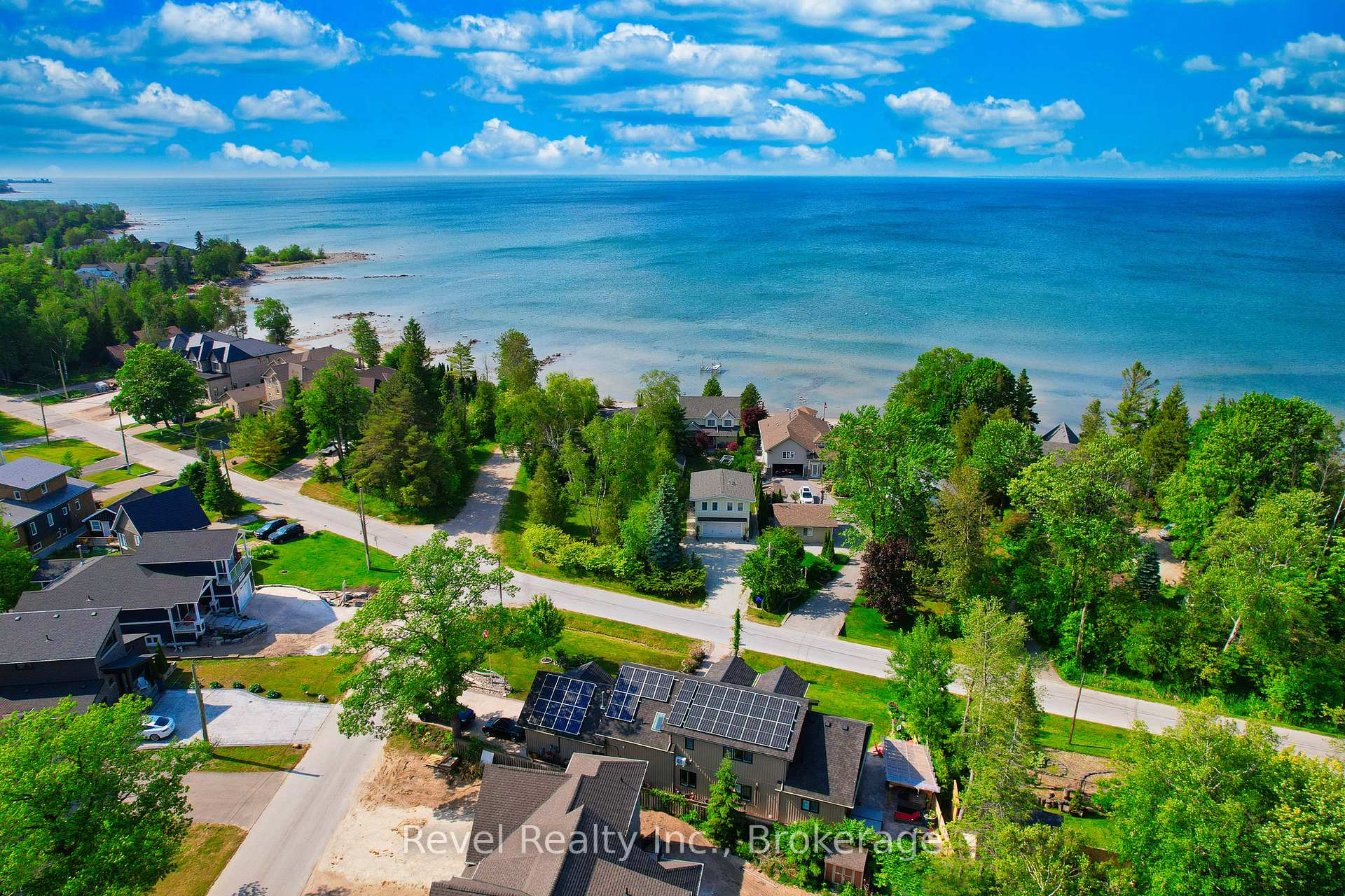 Photo 7 of 2165 Shore Lane, Wasaga Beach — HOMEH