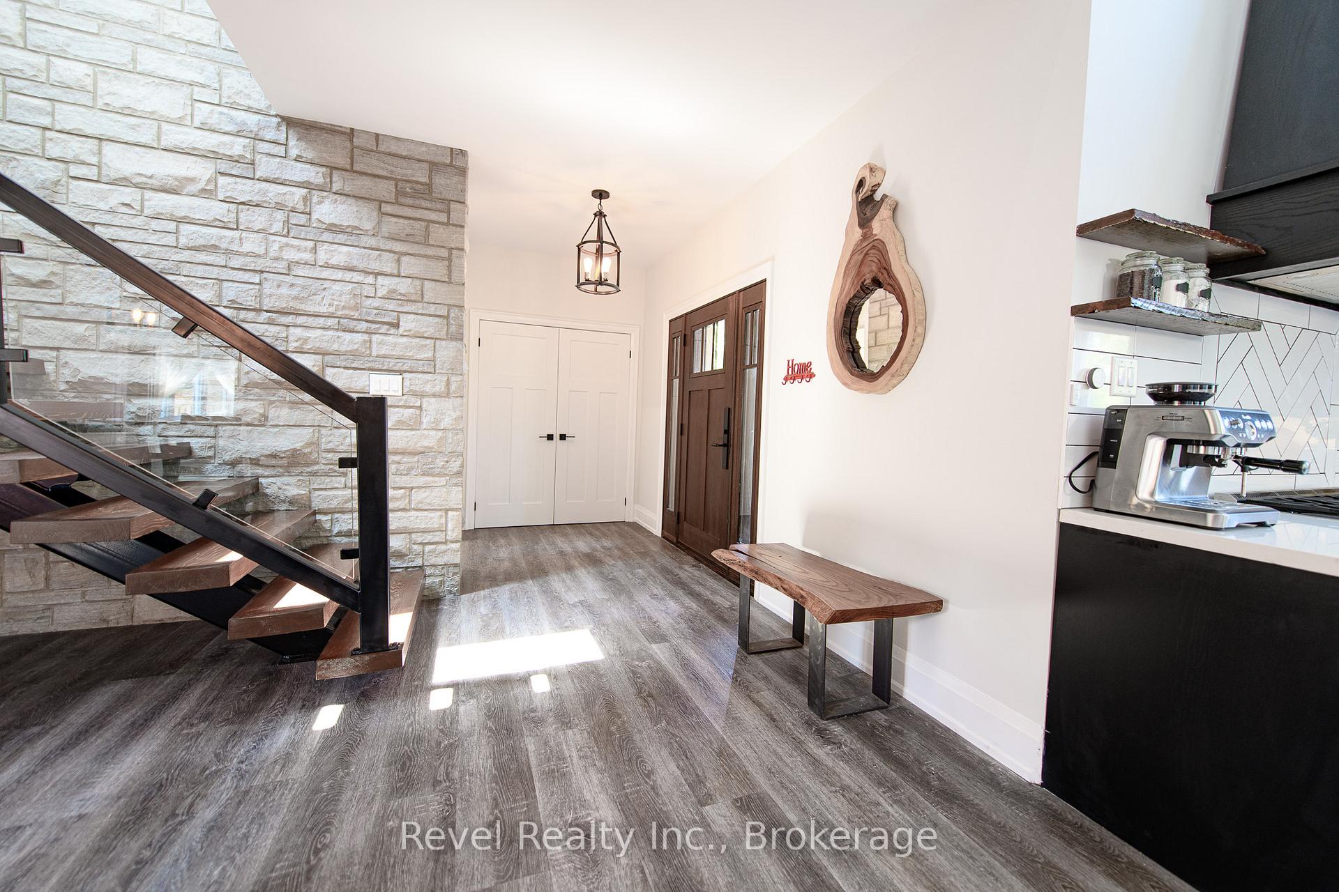 Photo 9 of 2165 Shore Lane, Wasaga Beach — HOMEH