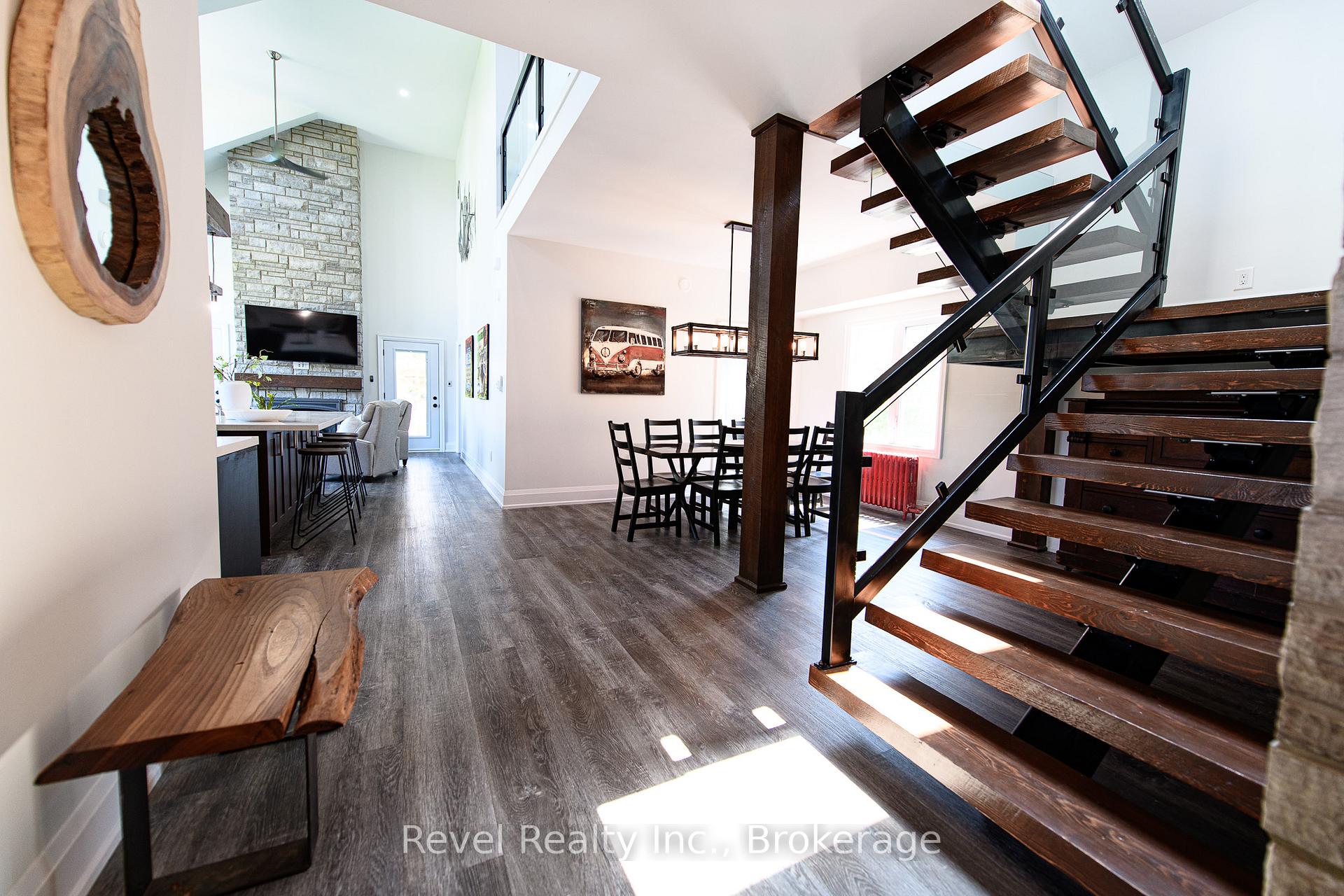 Photo 10 of 2165 Shore Lane, Wasaga Beach — HOMEH