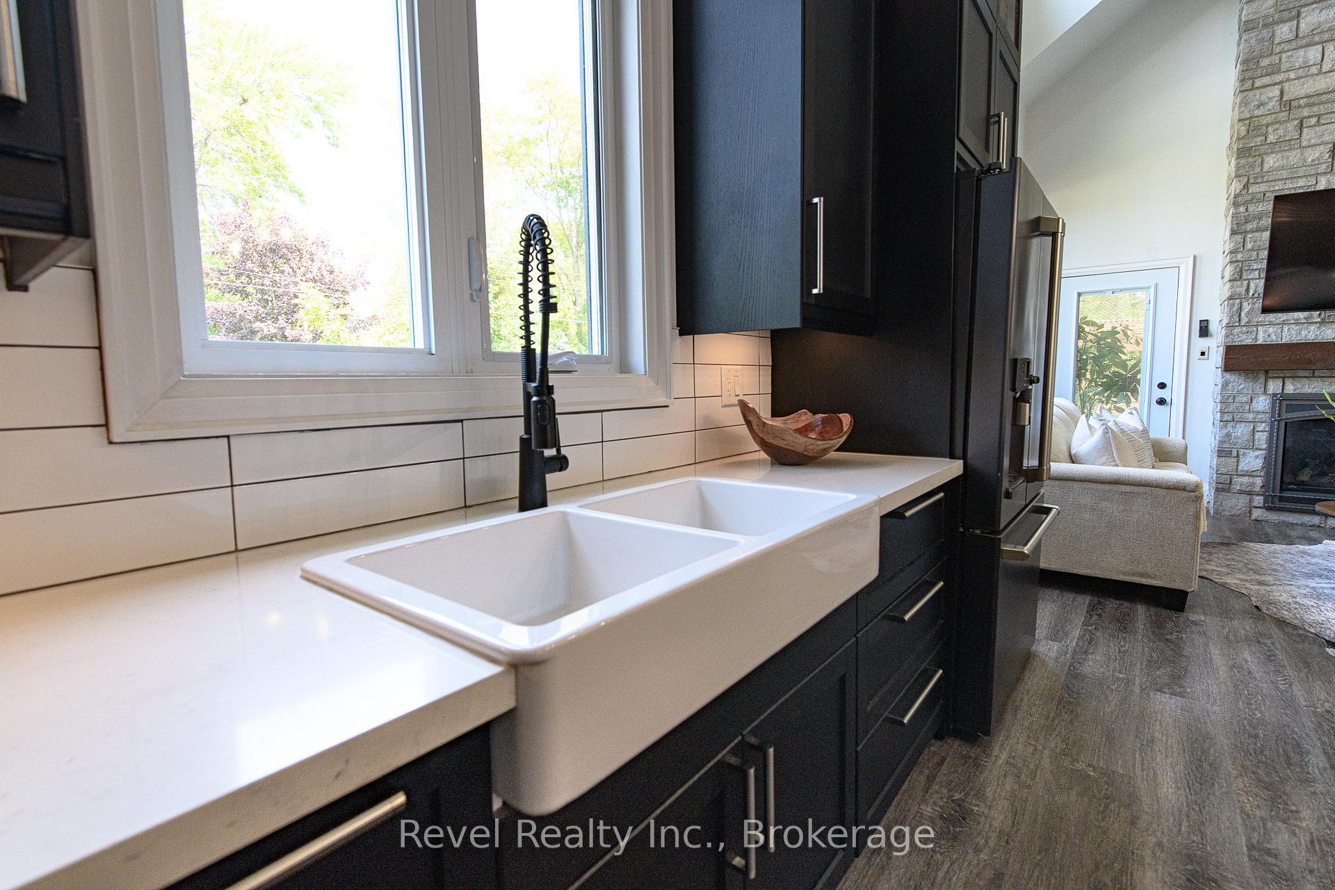 Photo 13 of 2165 Shore Lane, Wasaga Beach — HOMEH