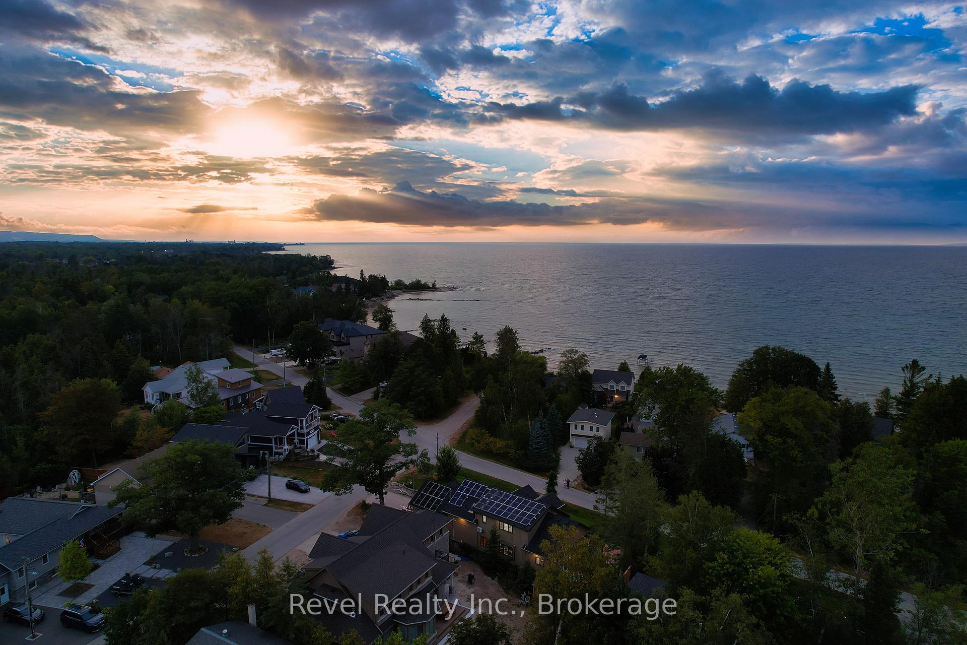 Photo 36 of 2165 Shore Lane, Wasaga Beach — HOMEH