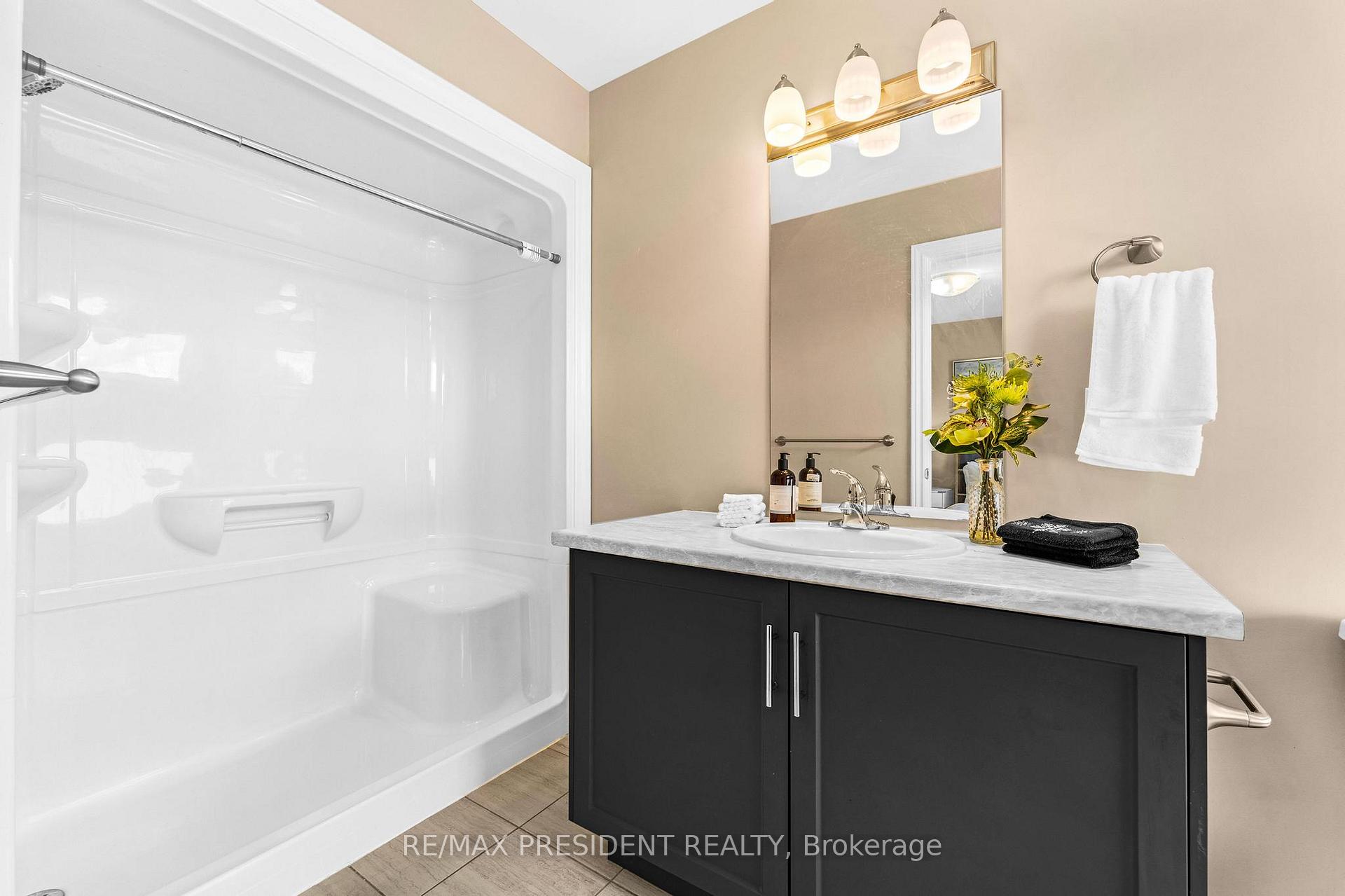Photo 18 of 226 Louise Street, Welland, Lincoln/Crowland — HOMEH