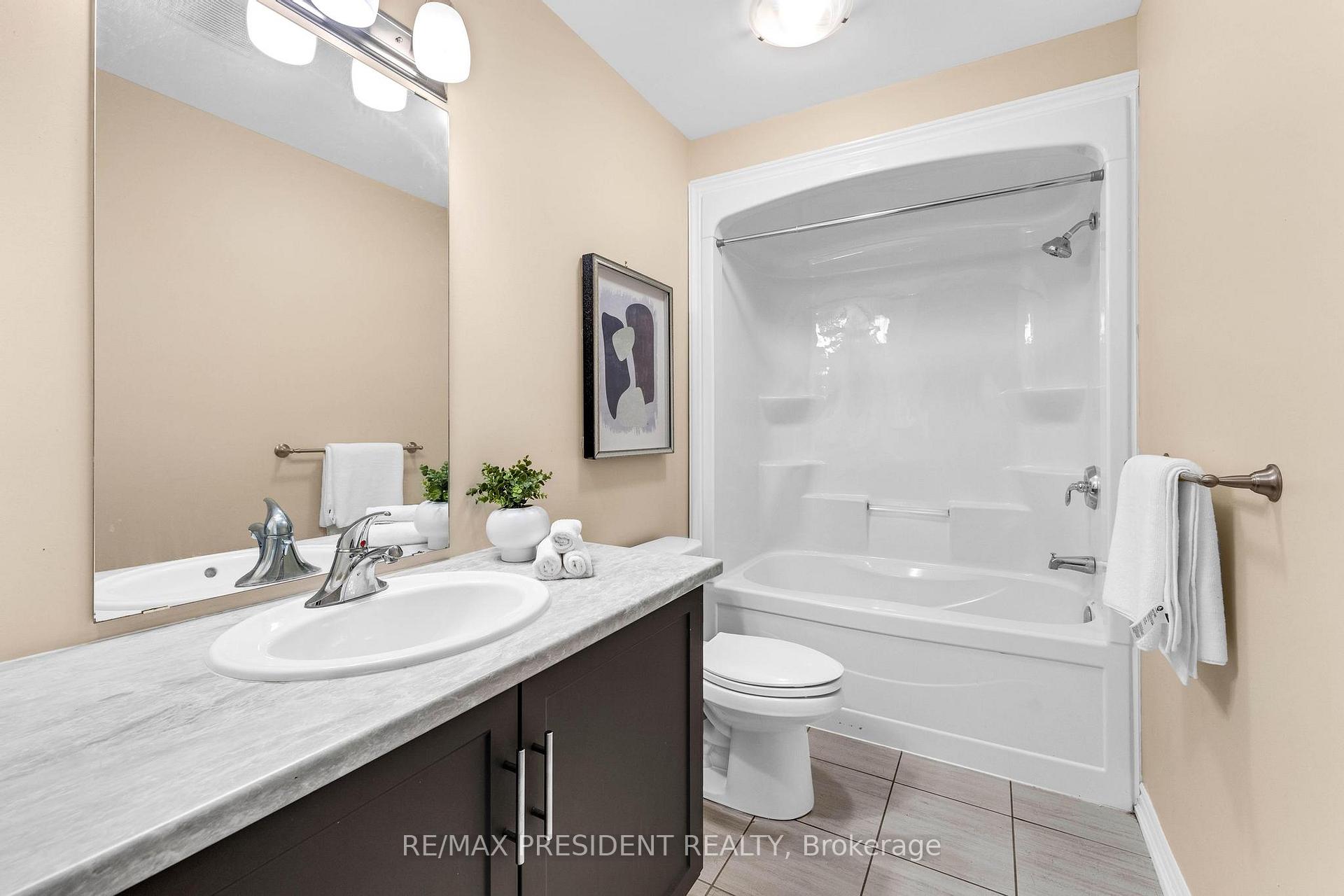 Photo 23 of 226 Louise Street, Welland, Lincoln/Crowland — HOMEH