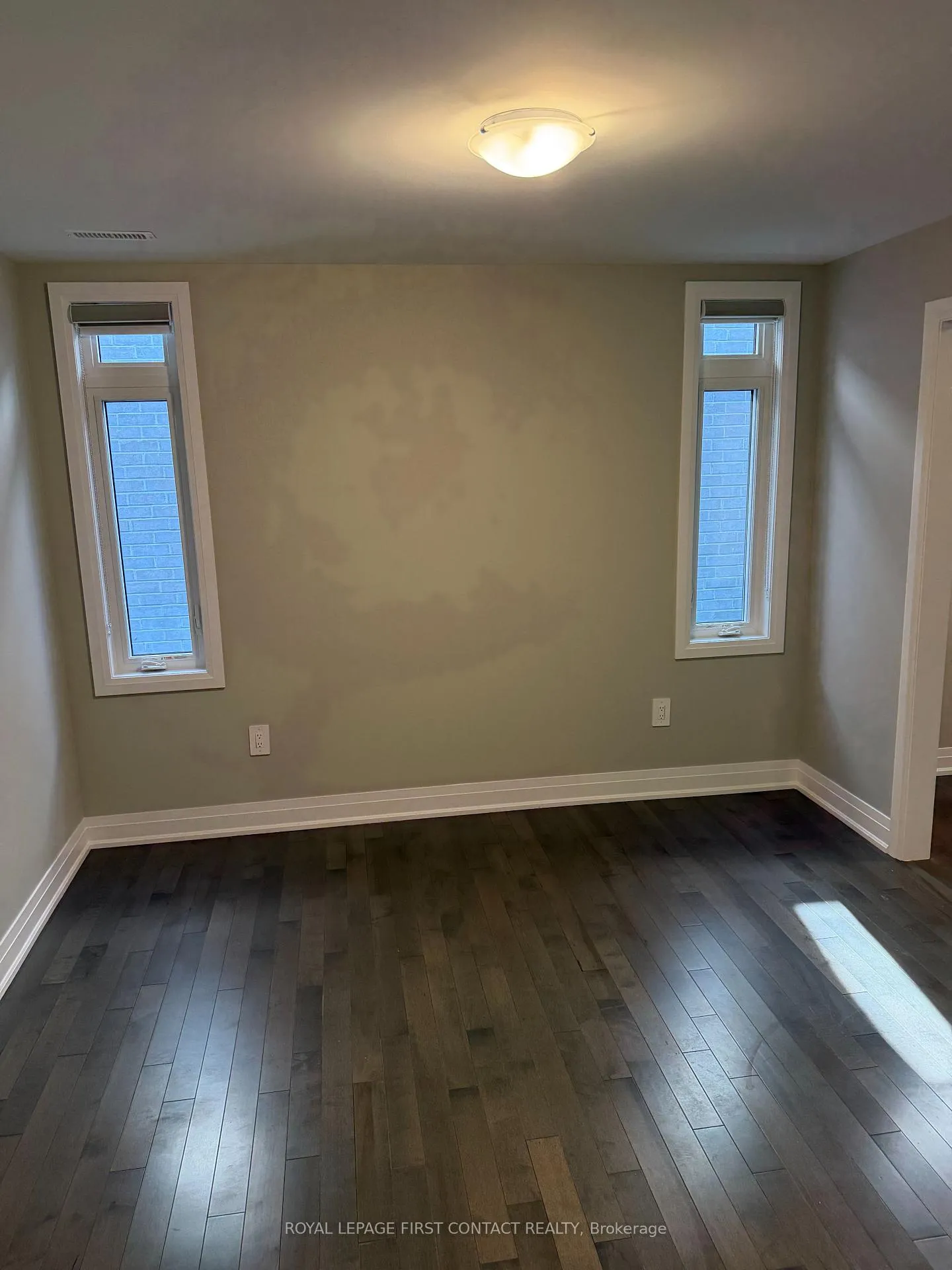 Photo 7 of Unit Upper, 25 Paddington Grove, Barrie, Rural Barrie Southwest — HOMEH