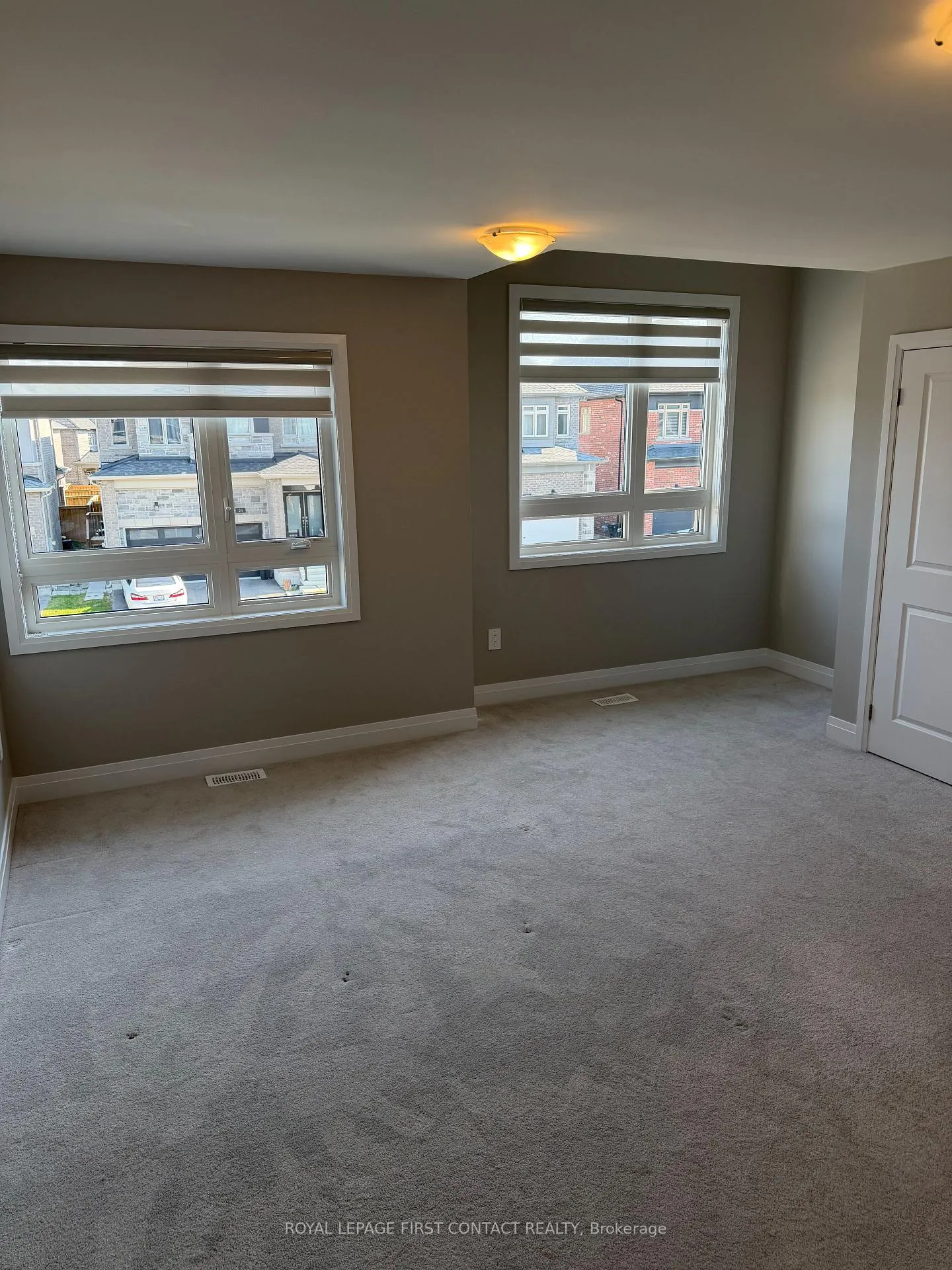 Photo 13 of Unit Upper, 25 Paddington Grove, Barrie, Rural Barrie Southwest — HOMEH